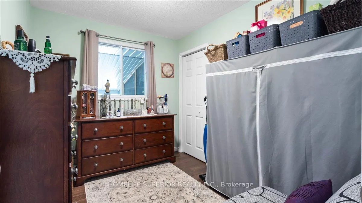 226 Lahey Road E