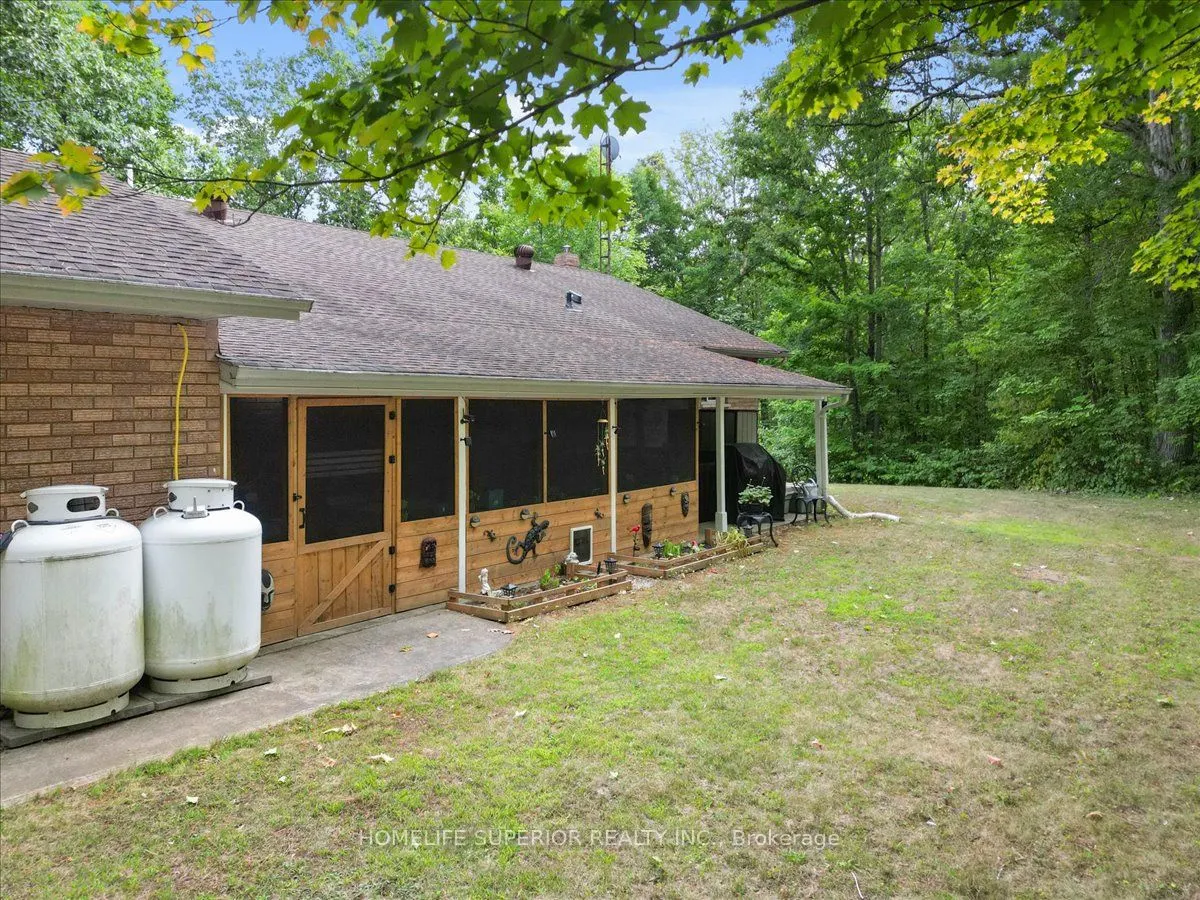 226 Lahey Road E