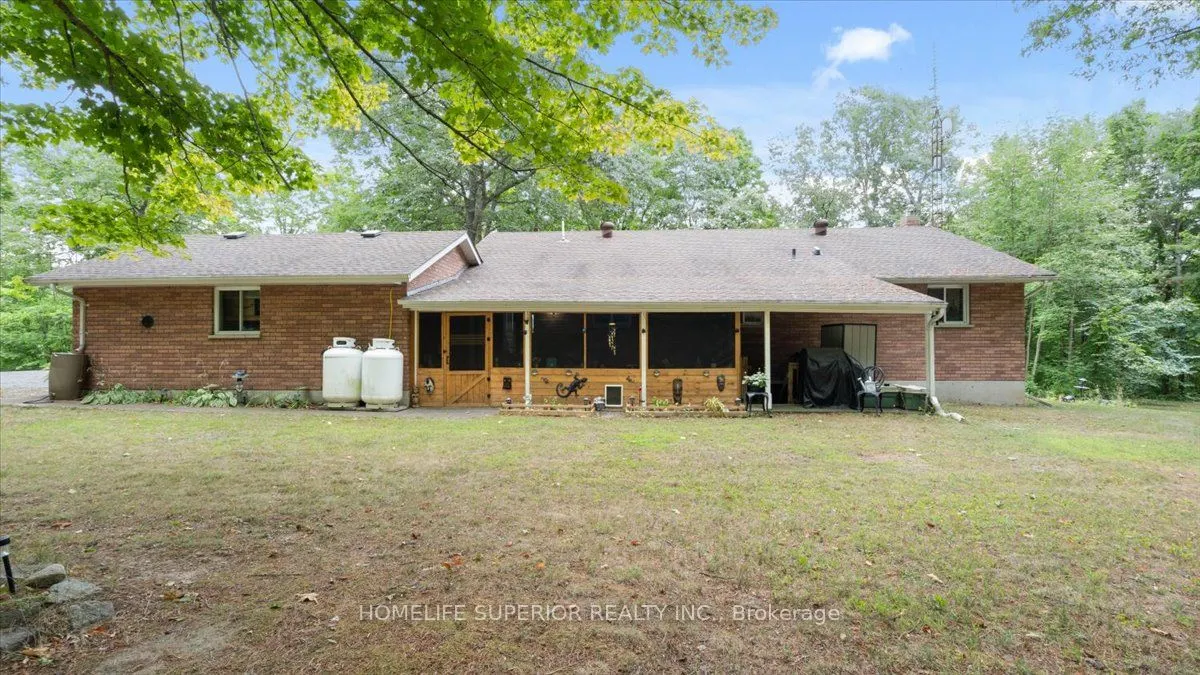 226 Lahey Road E