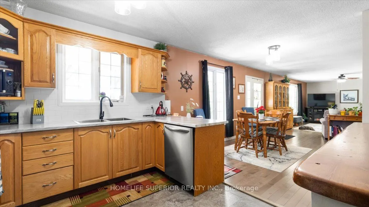 226 Lahey Road E