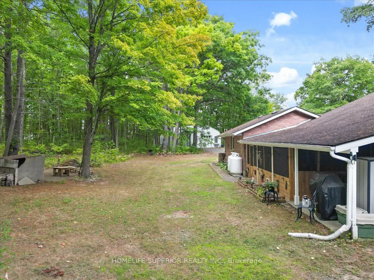 226 Lahey Road E