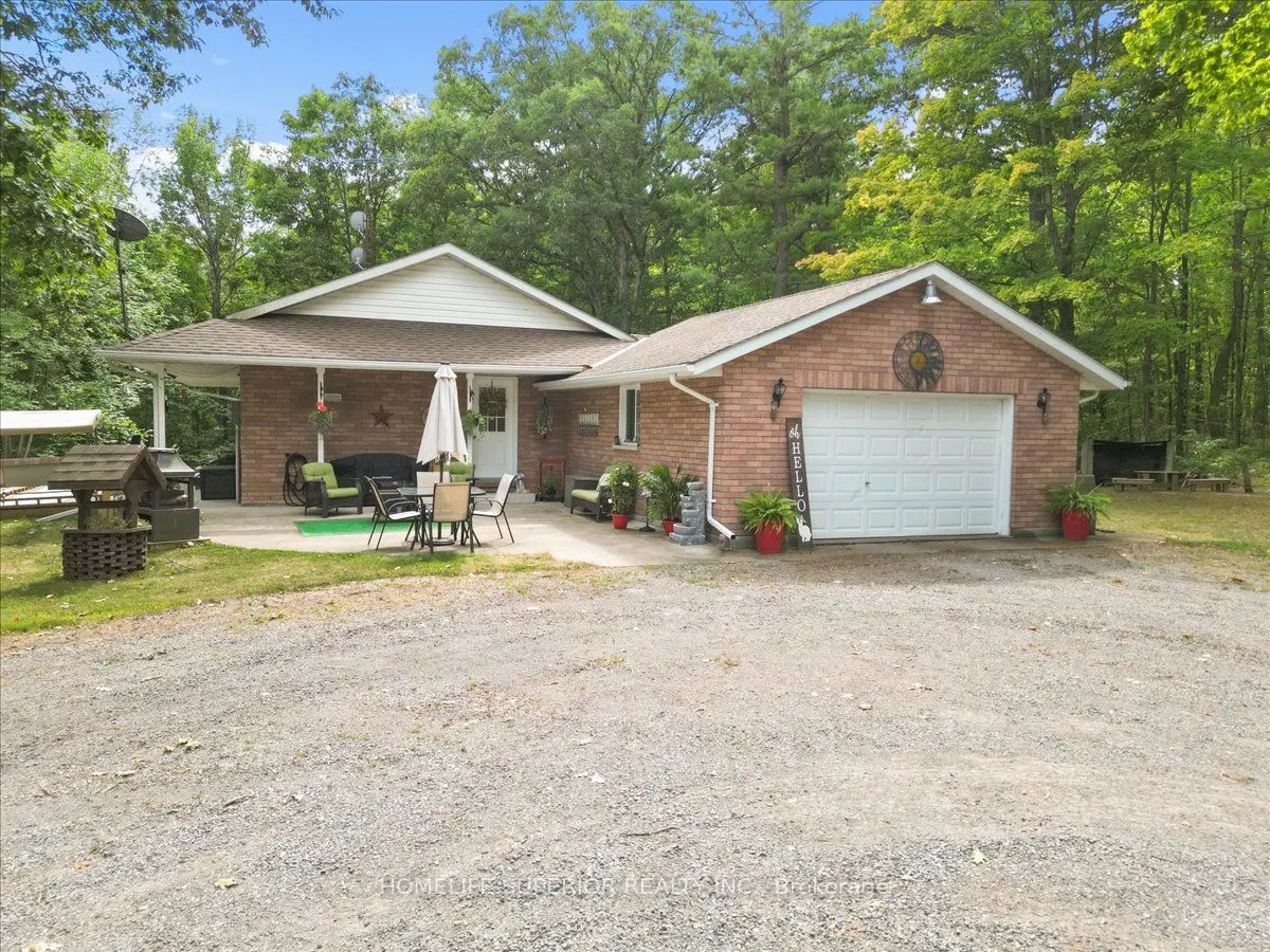 226 Lahey Road E