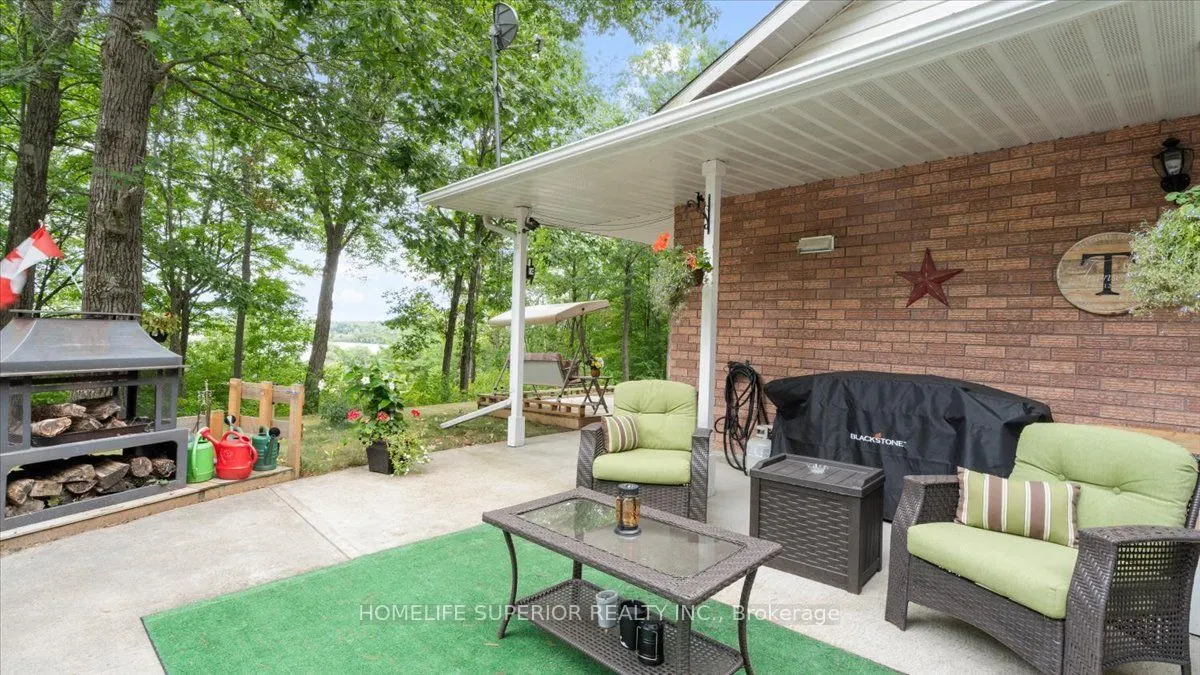 226 Lahey Road E