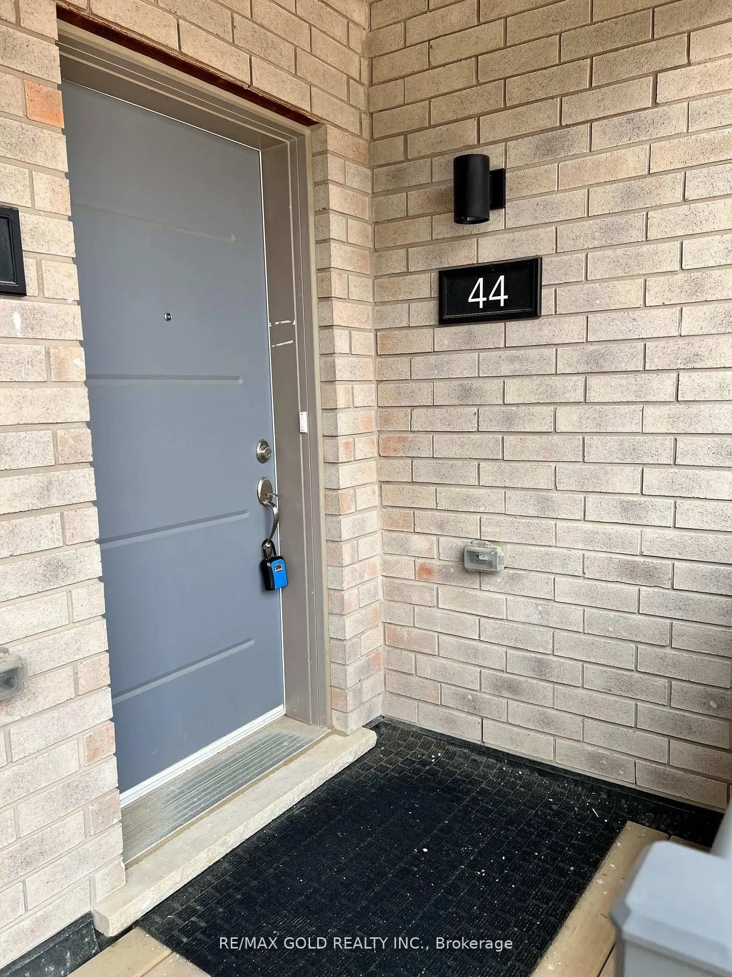 205 West Oak Trail, #44