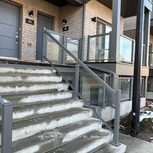 205 West Oak Trail, #44