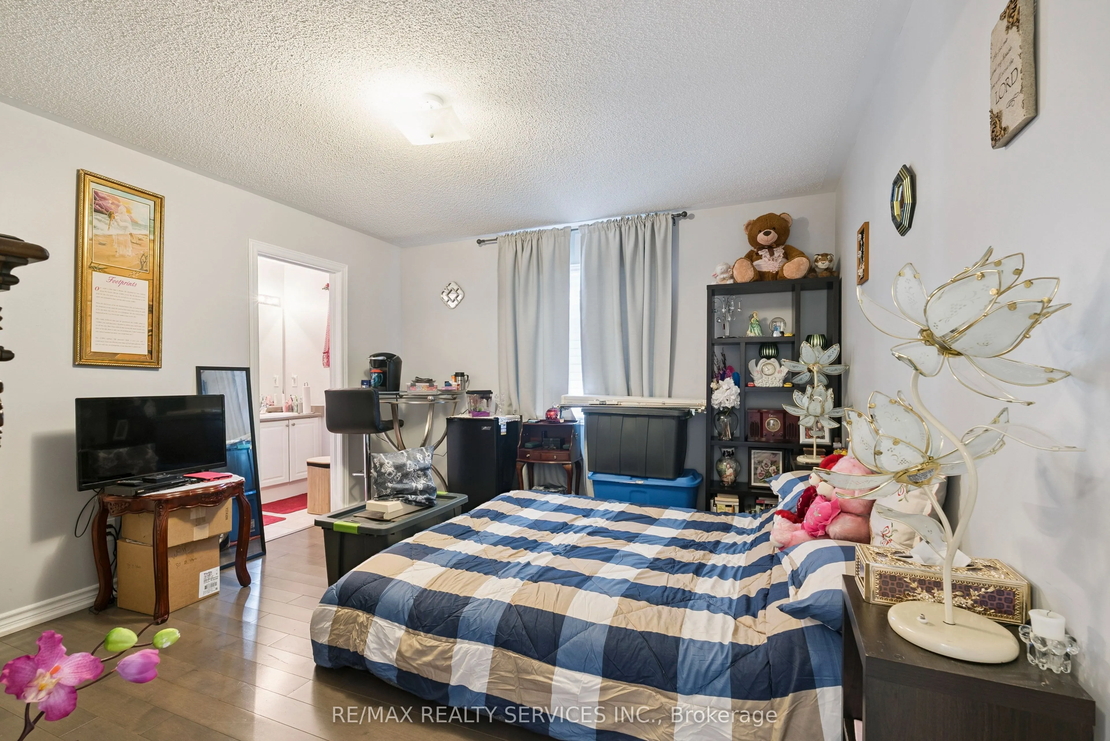 125 Morden Drive