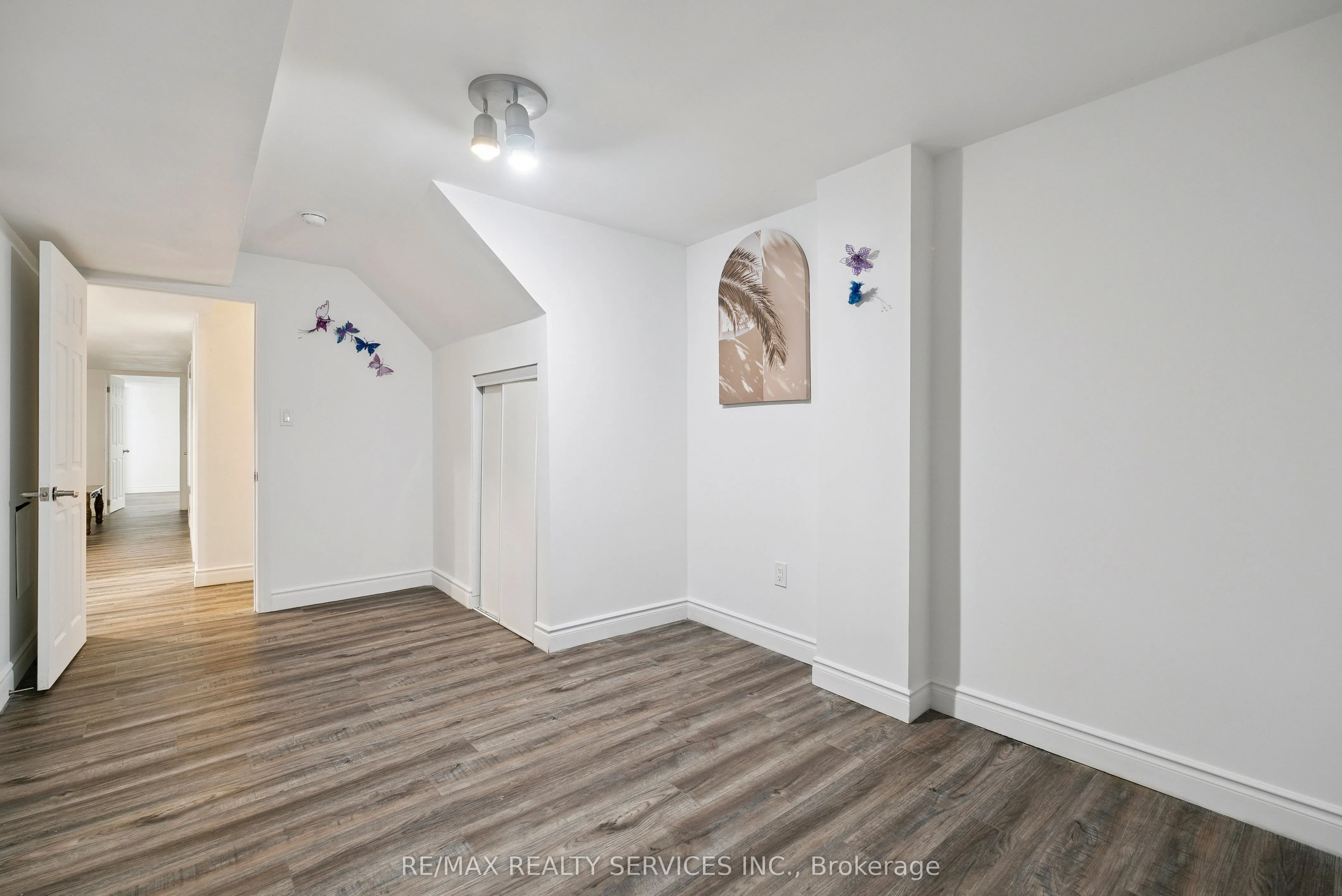 125 Morden Drive