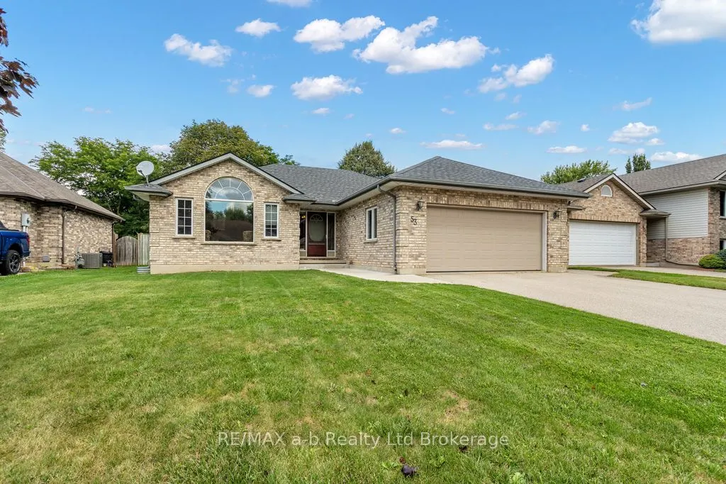 53 Woodland Crescent