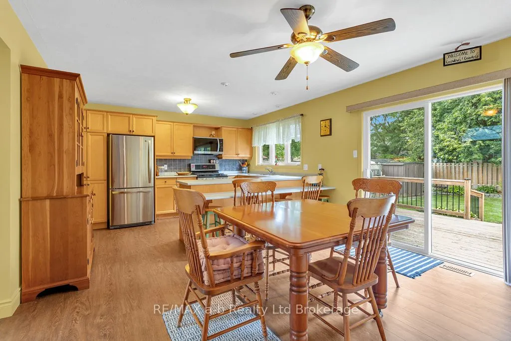 53 Woodland Crescent