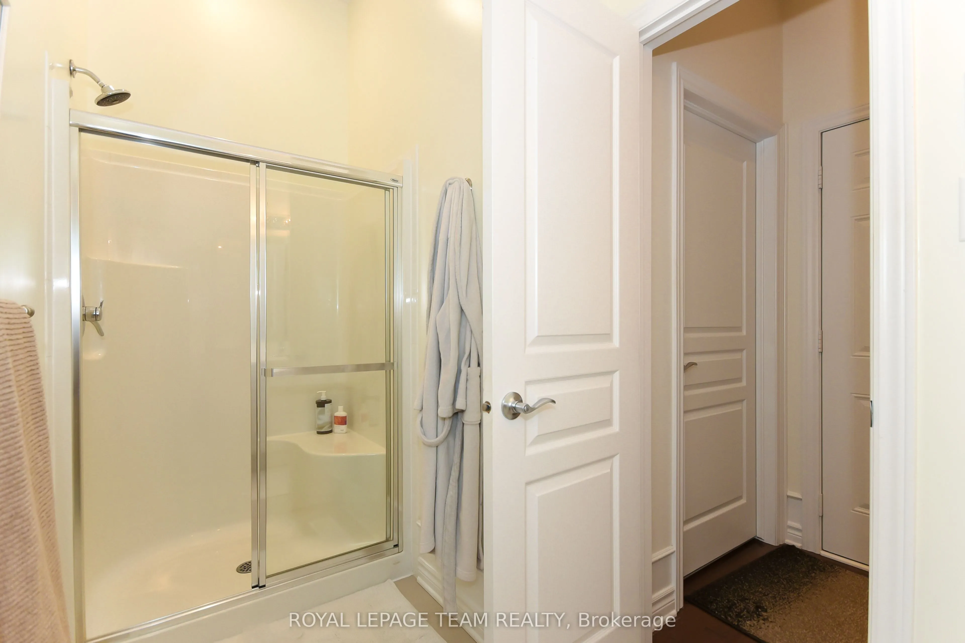 181 Oxford Street W