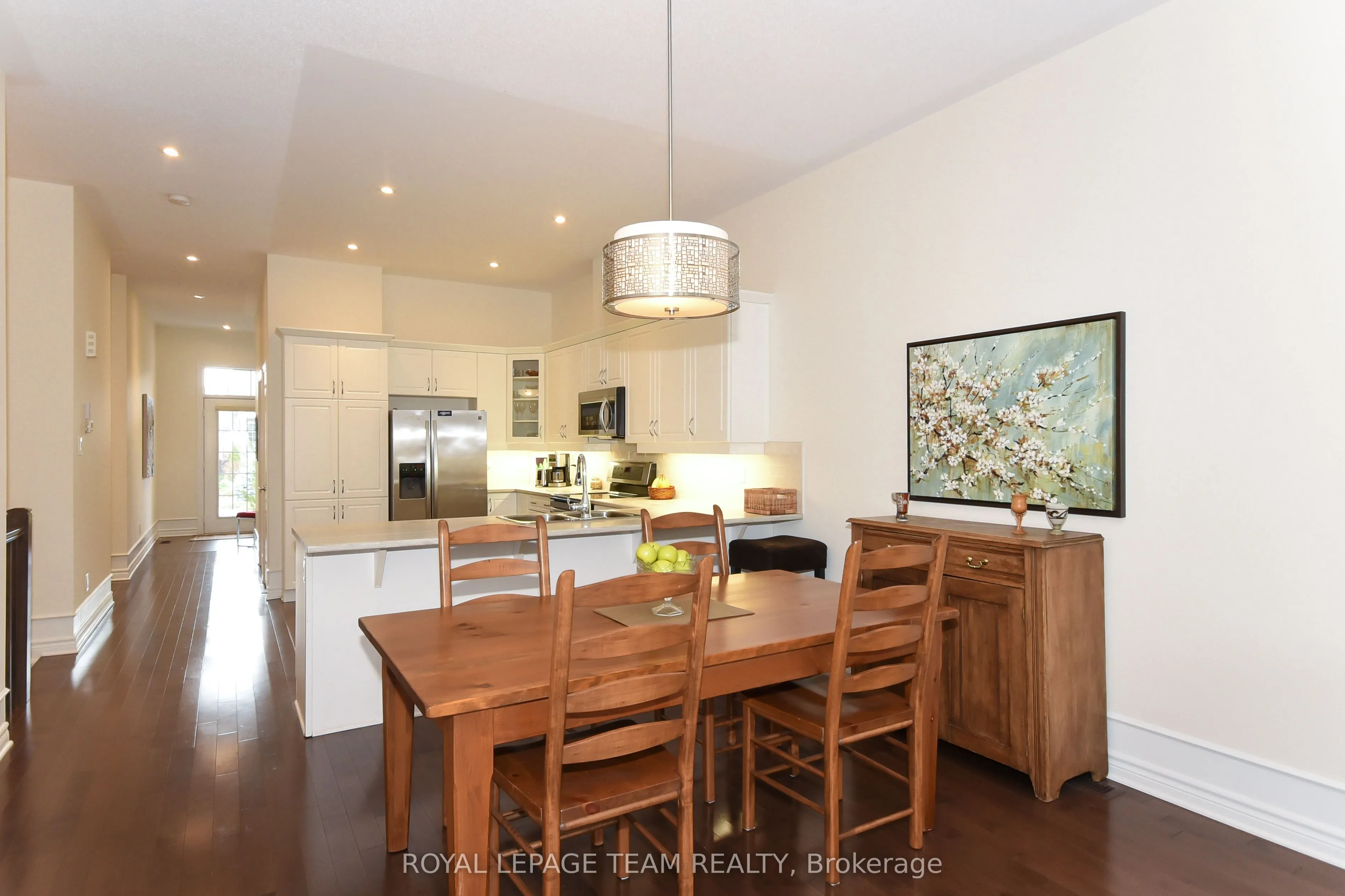 181 Oxford Street W