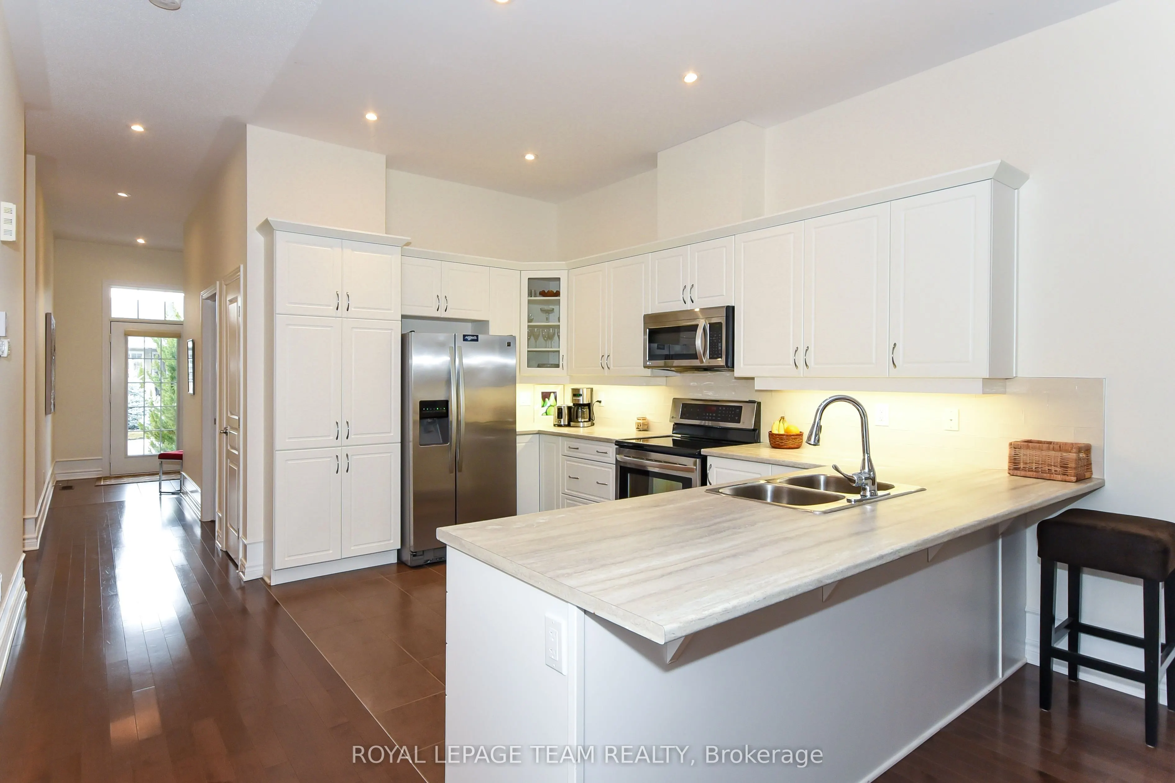 181 Oxford Street W