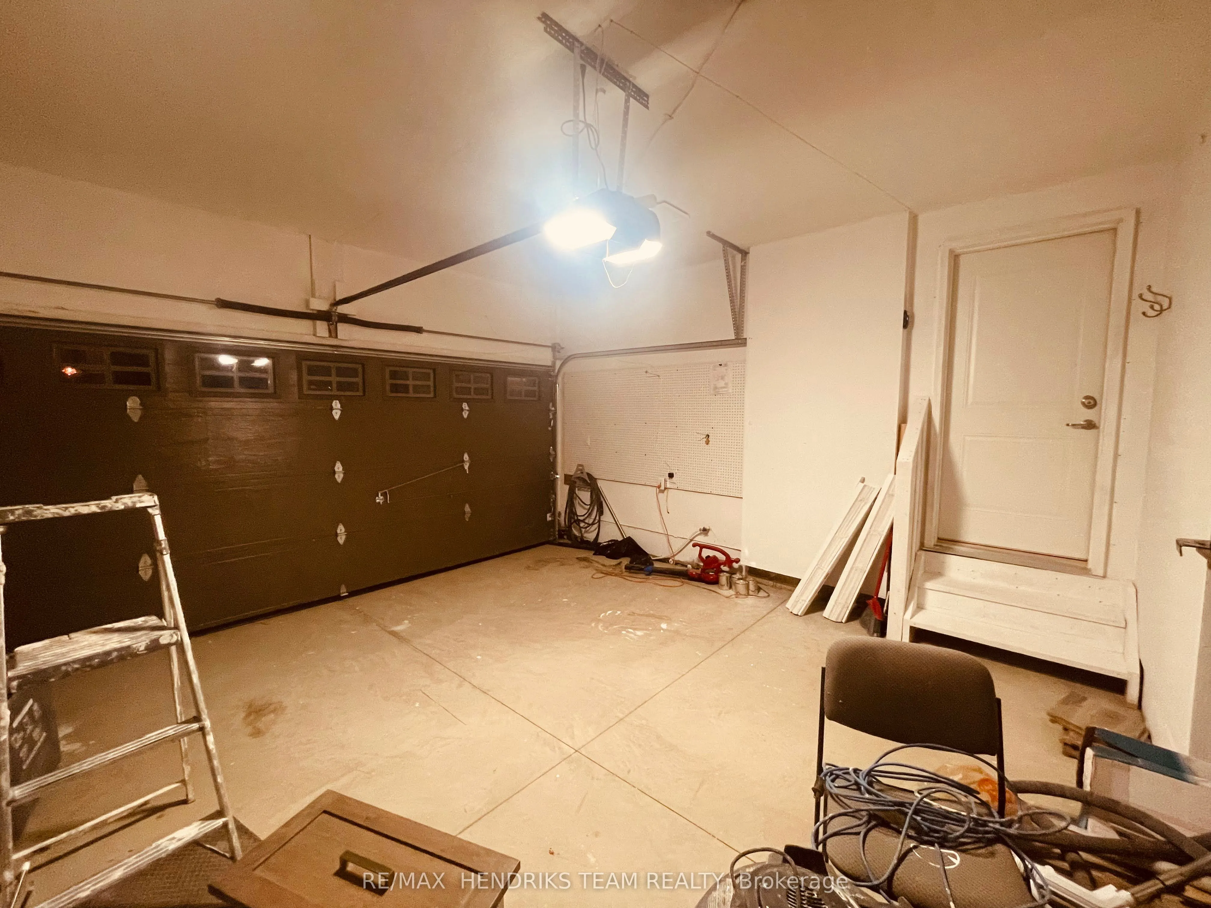 4039 Stadelbauer Drive
