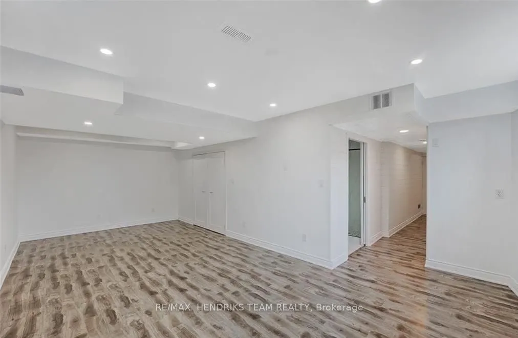 4039 Stadelbauer Drive