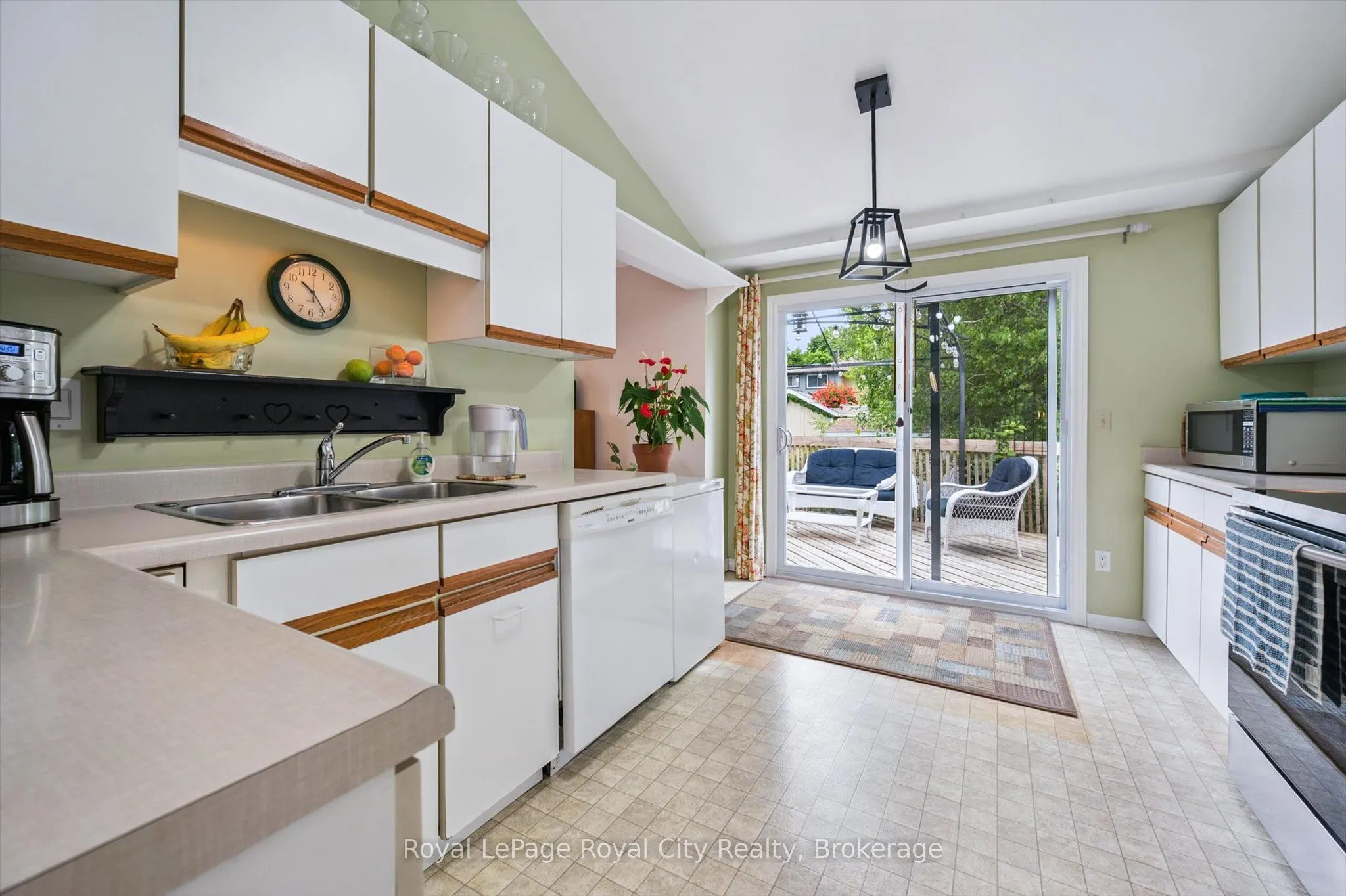 9 Dunhill Crescent