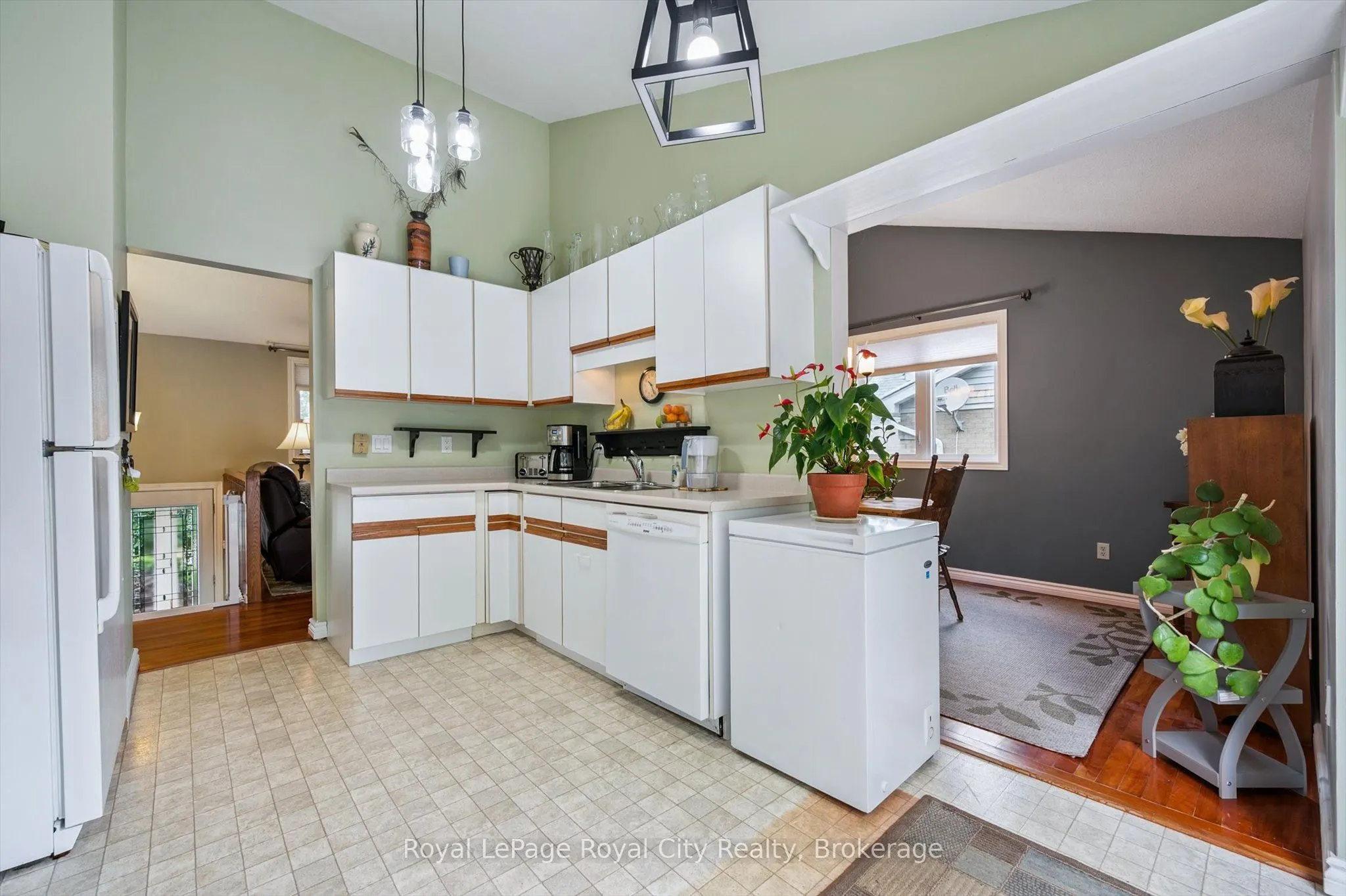 9 Dunhill Crescent