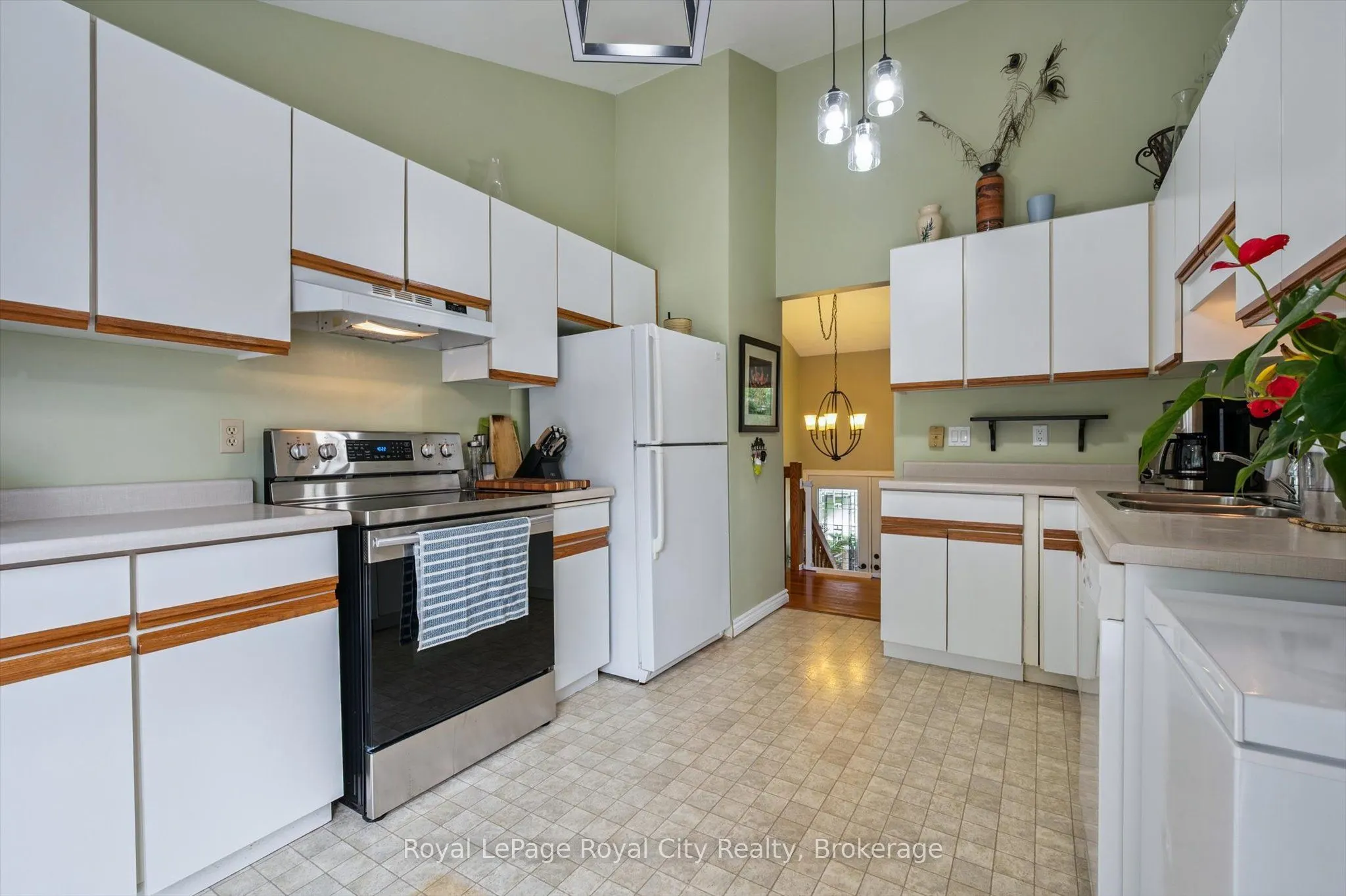 9 Dunhill Crescent