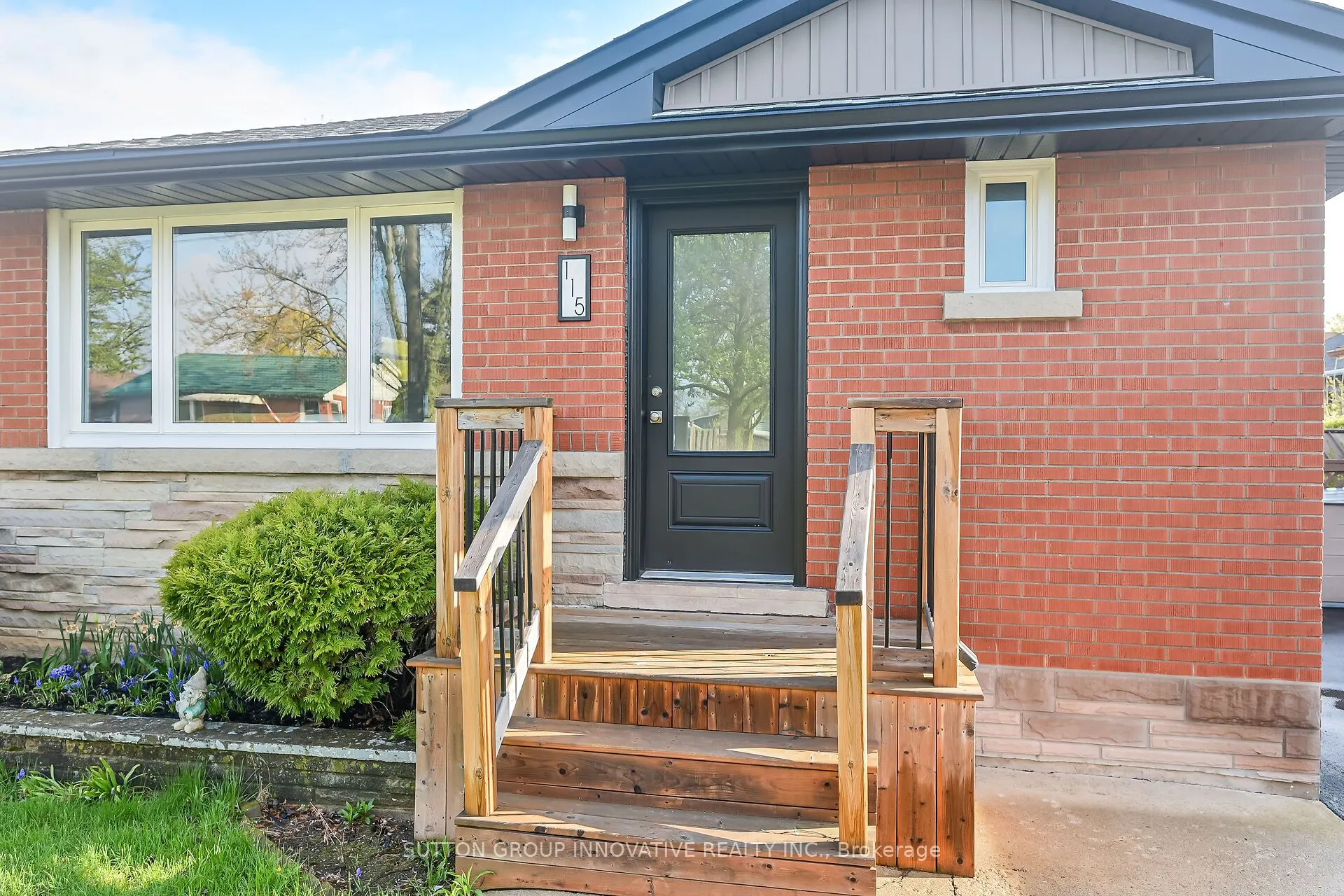 115 McElroy Road E