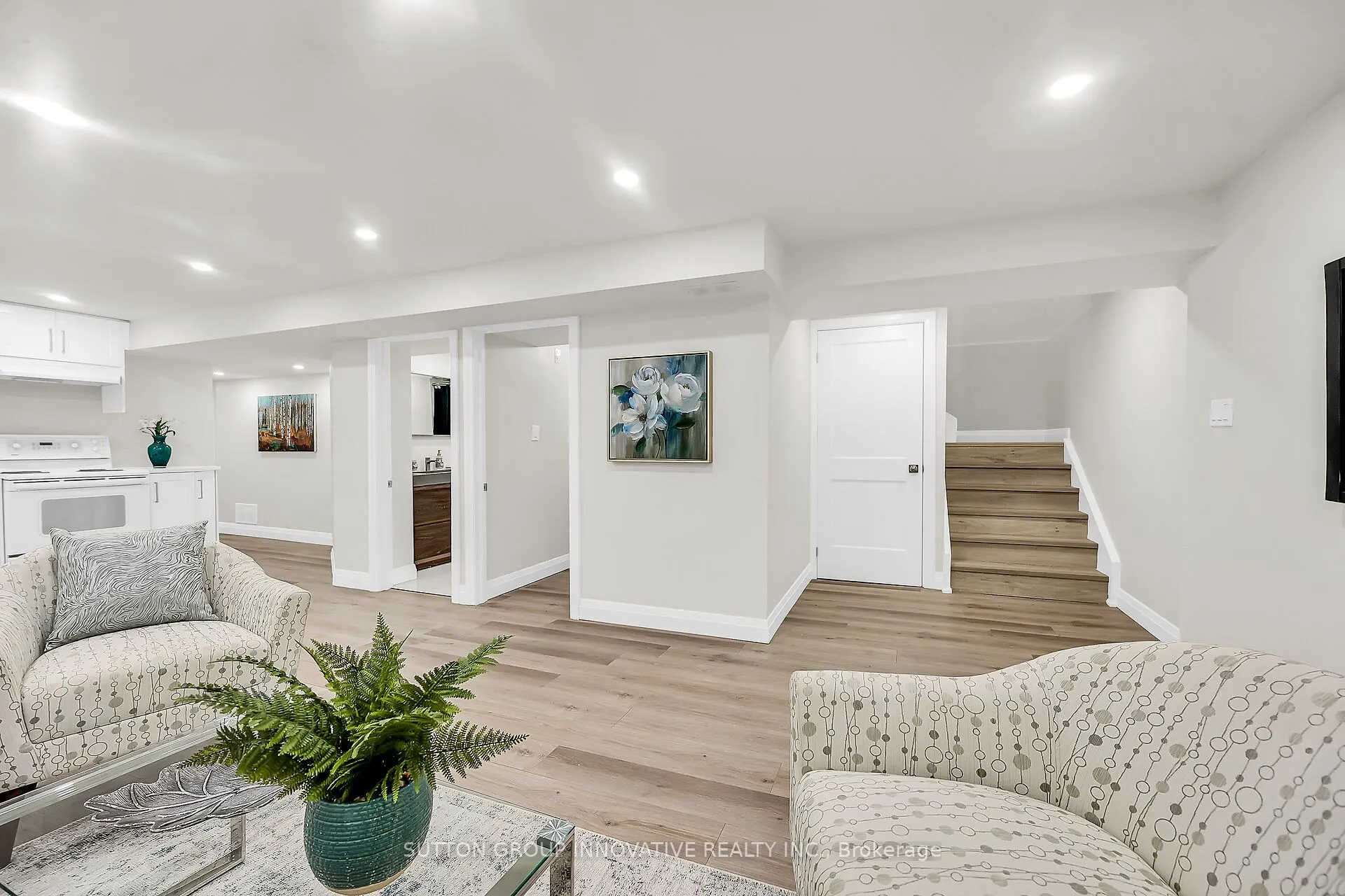 115 McElroy Road E