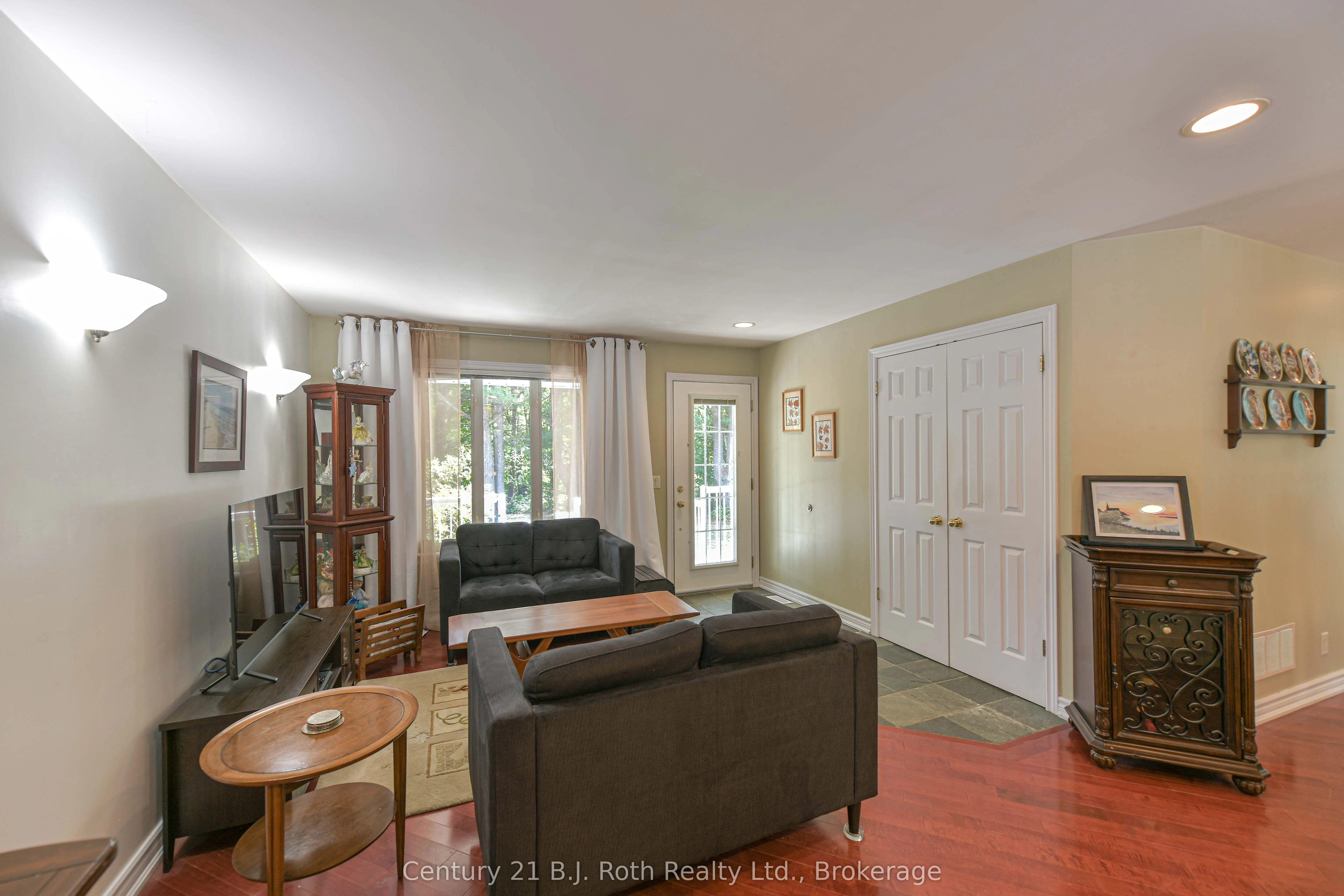 2289 Southwood Road