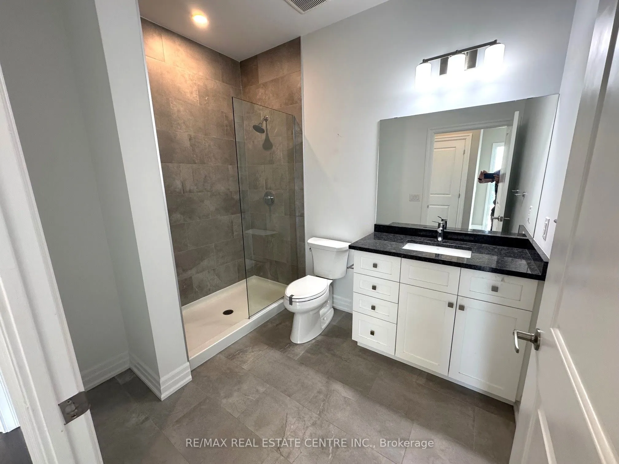 1880 Gordon Street, #1003