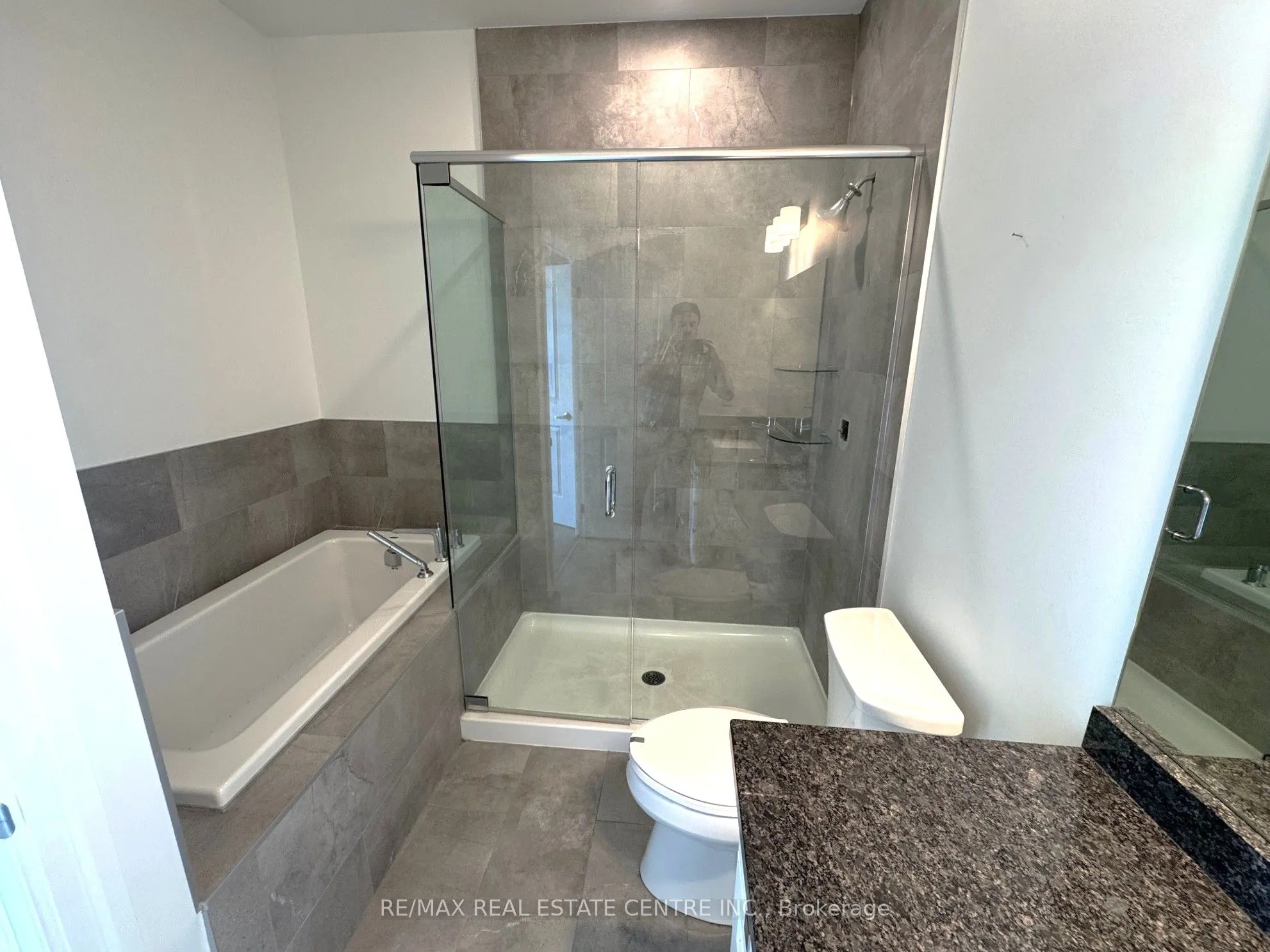 1880 Gordon Street, #1003
