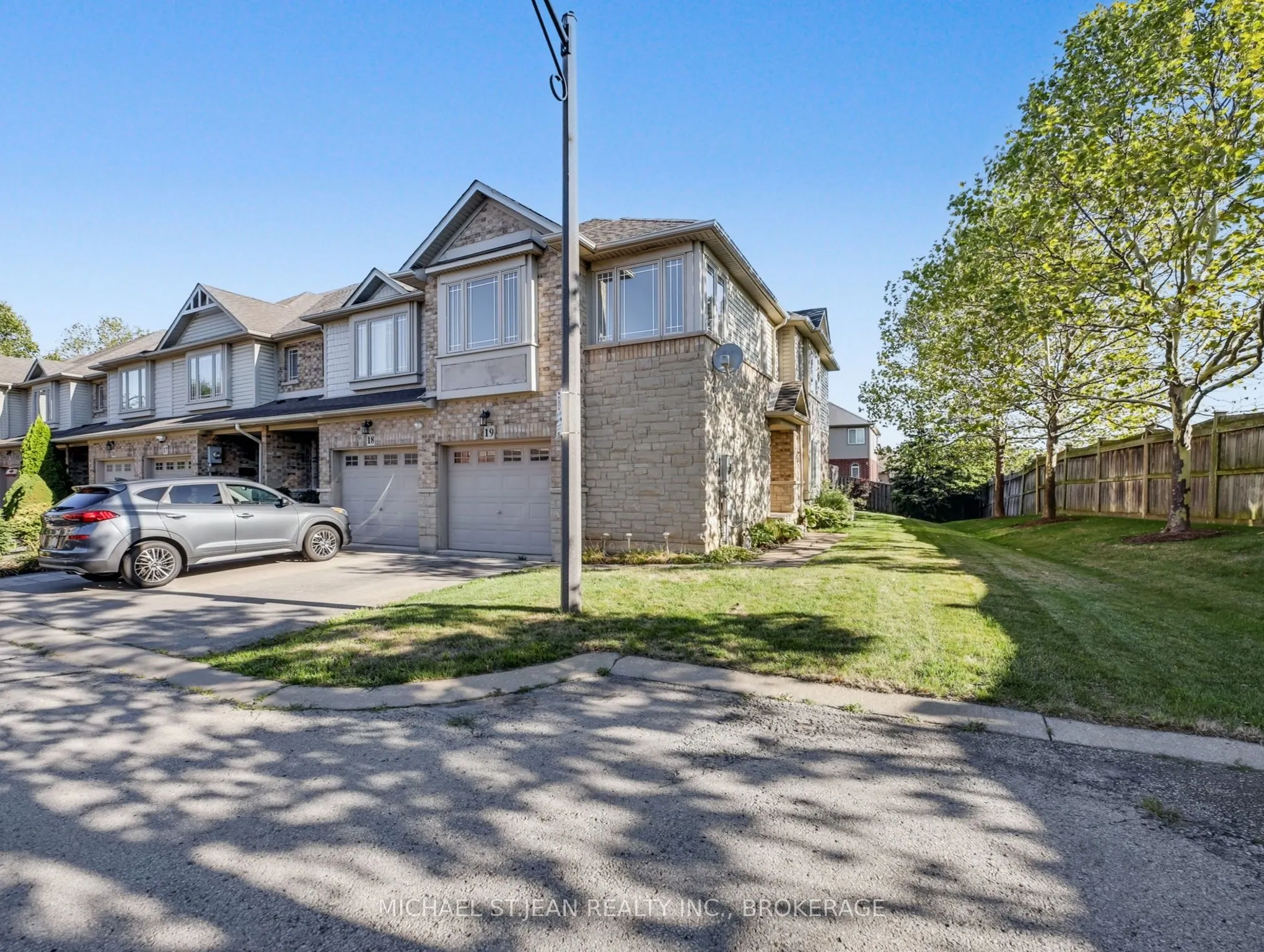 242 Upper Mount Albion Road, #19