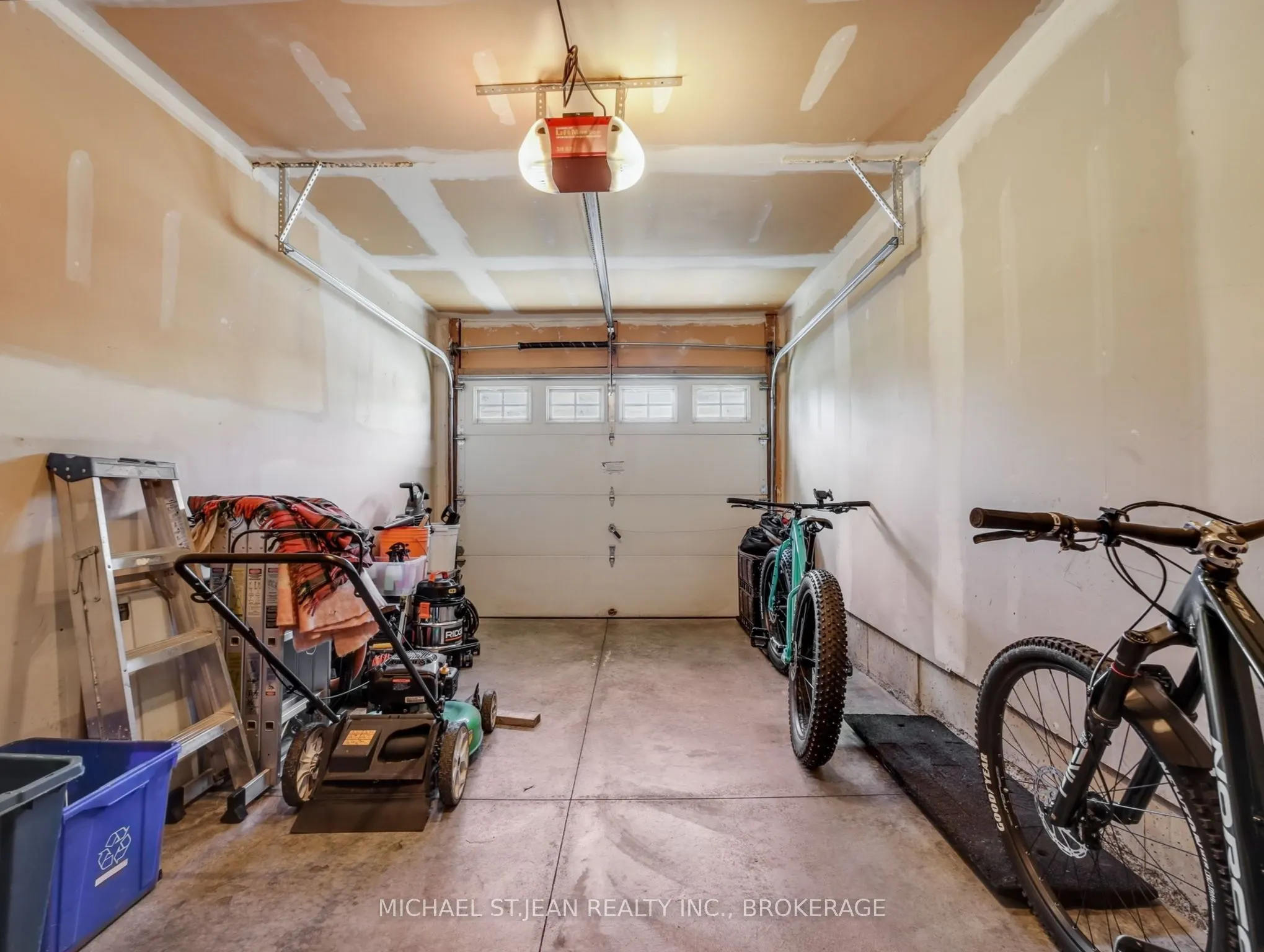 242 Upper Mount Albion Road, #19