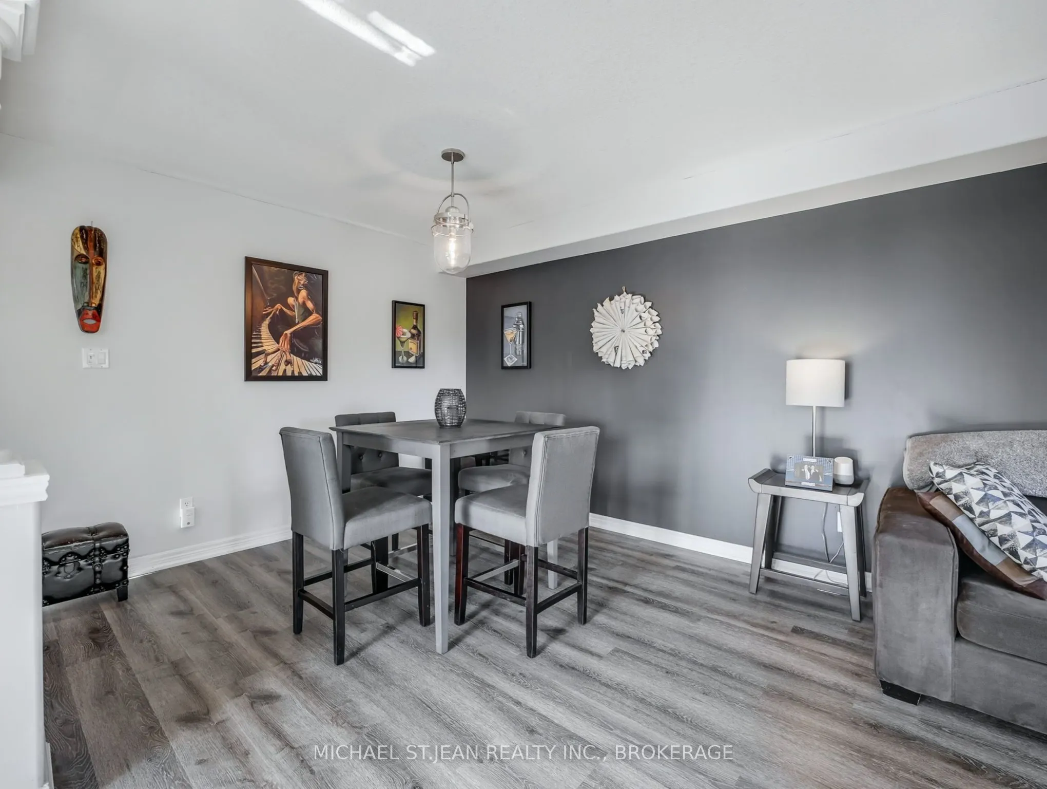 242 Upper Mount Albion Road, #19
