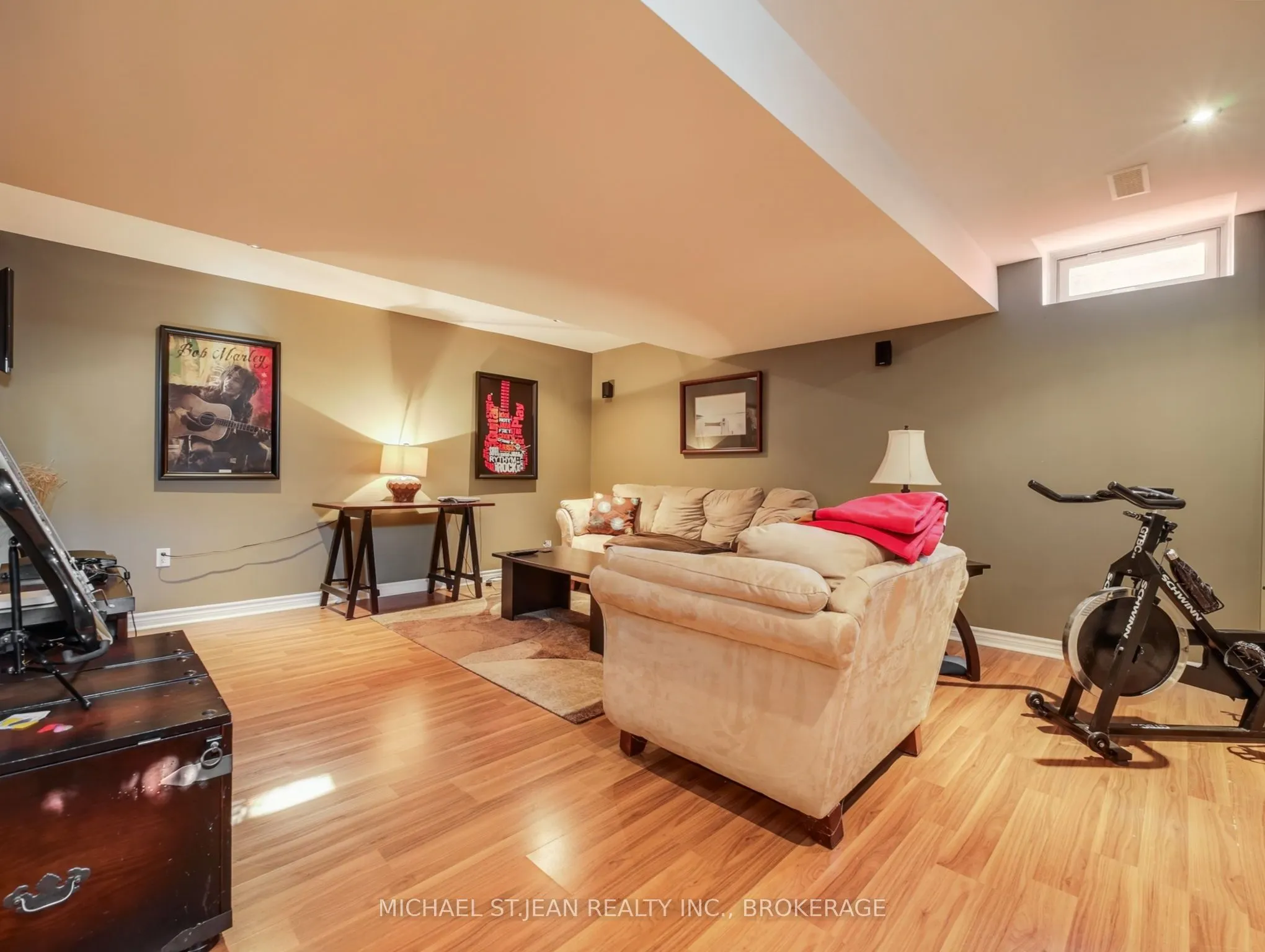 242 Upper Mount Albion Road, #19