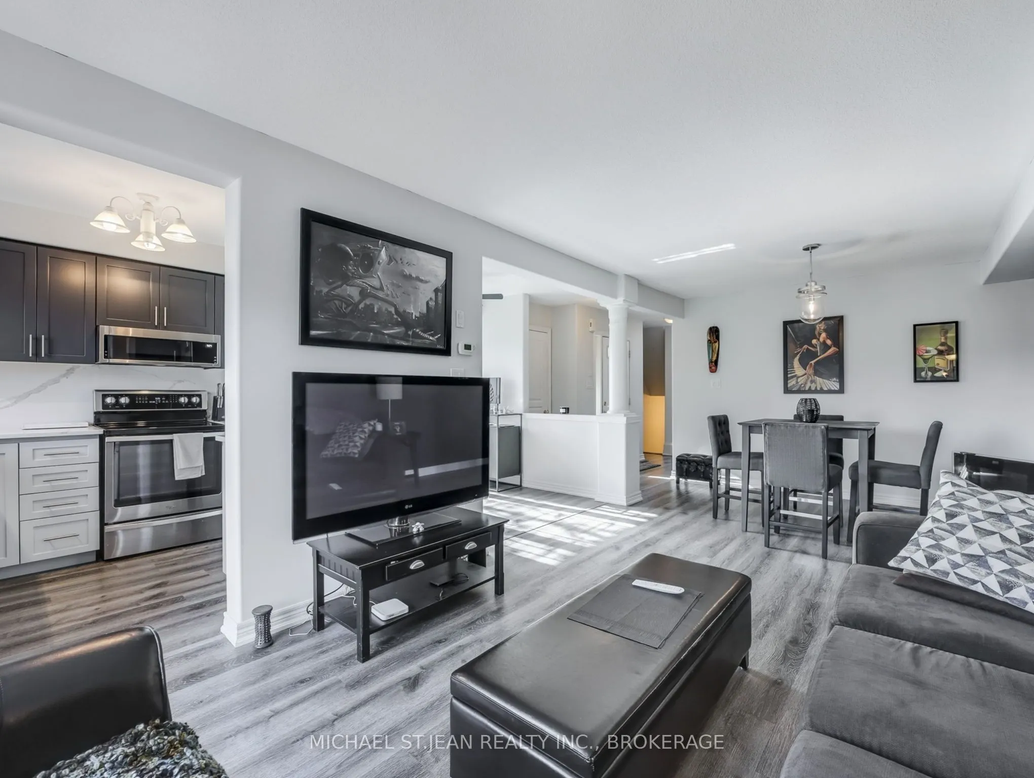 242 Upper Mount Albion Road, #19