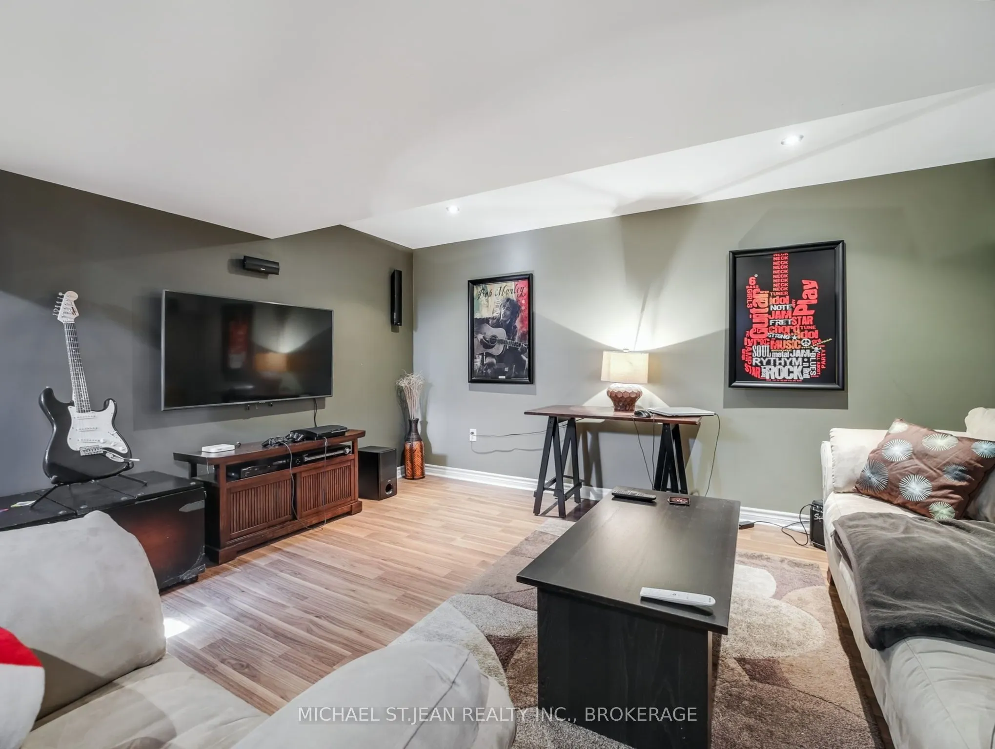 242 Upper Mount Albion Road, #19