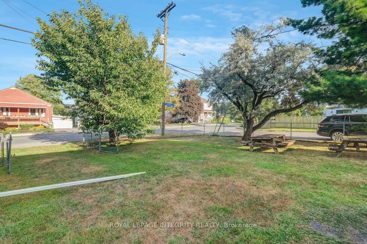 348 Lafontaine Avenue