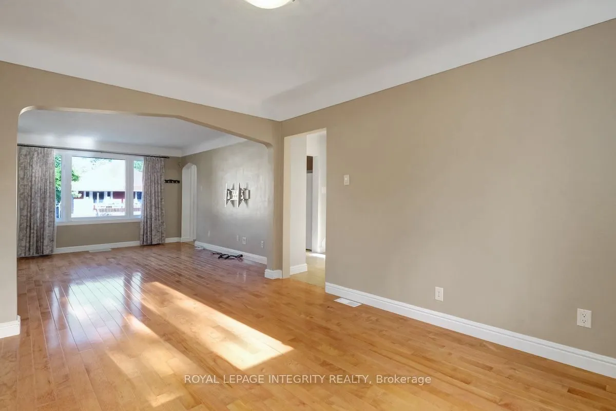 348 Lafontaine Avenue