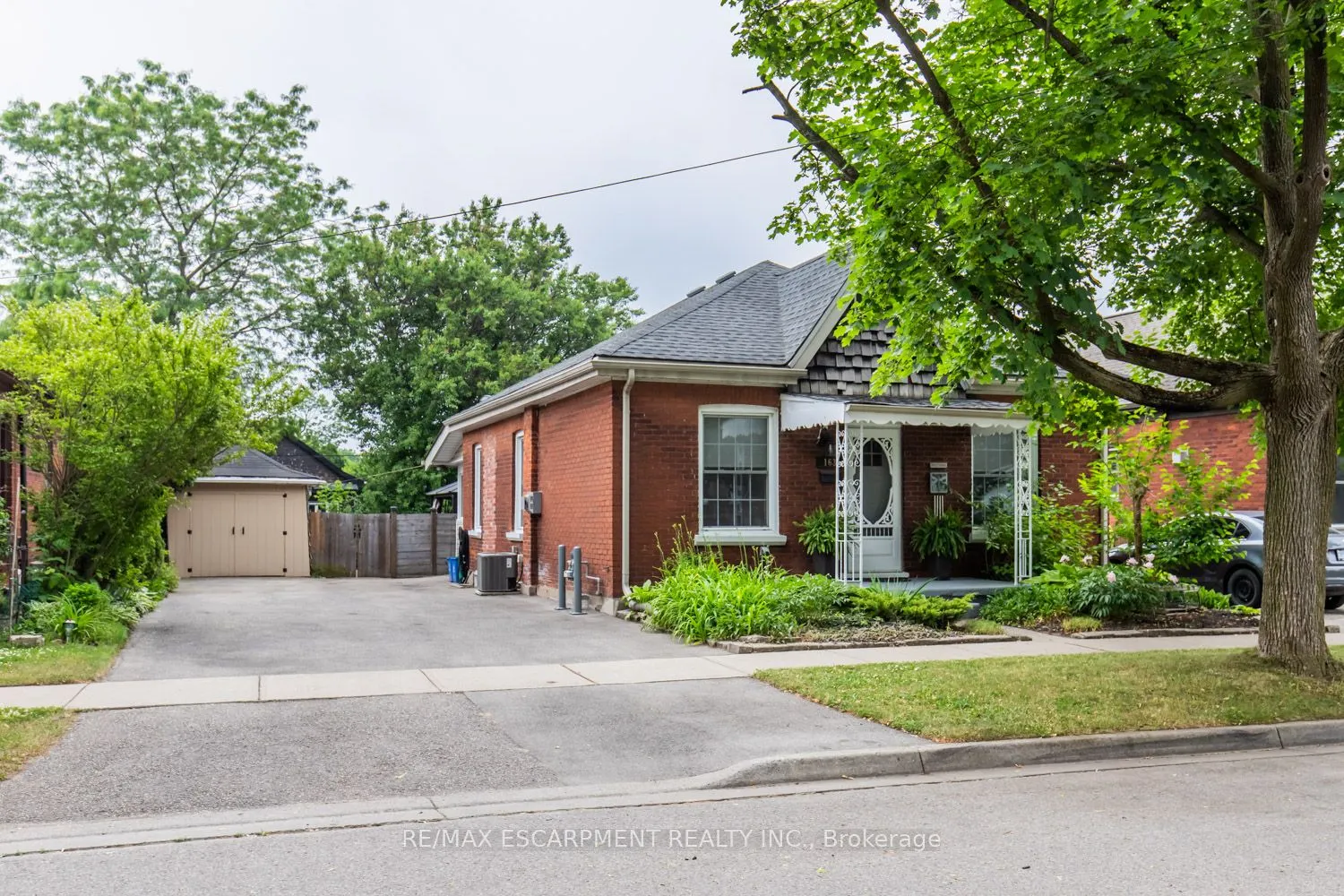 163 Campbell Street