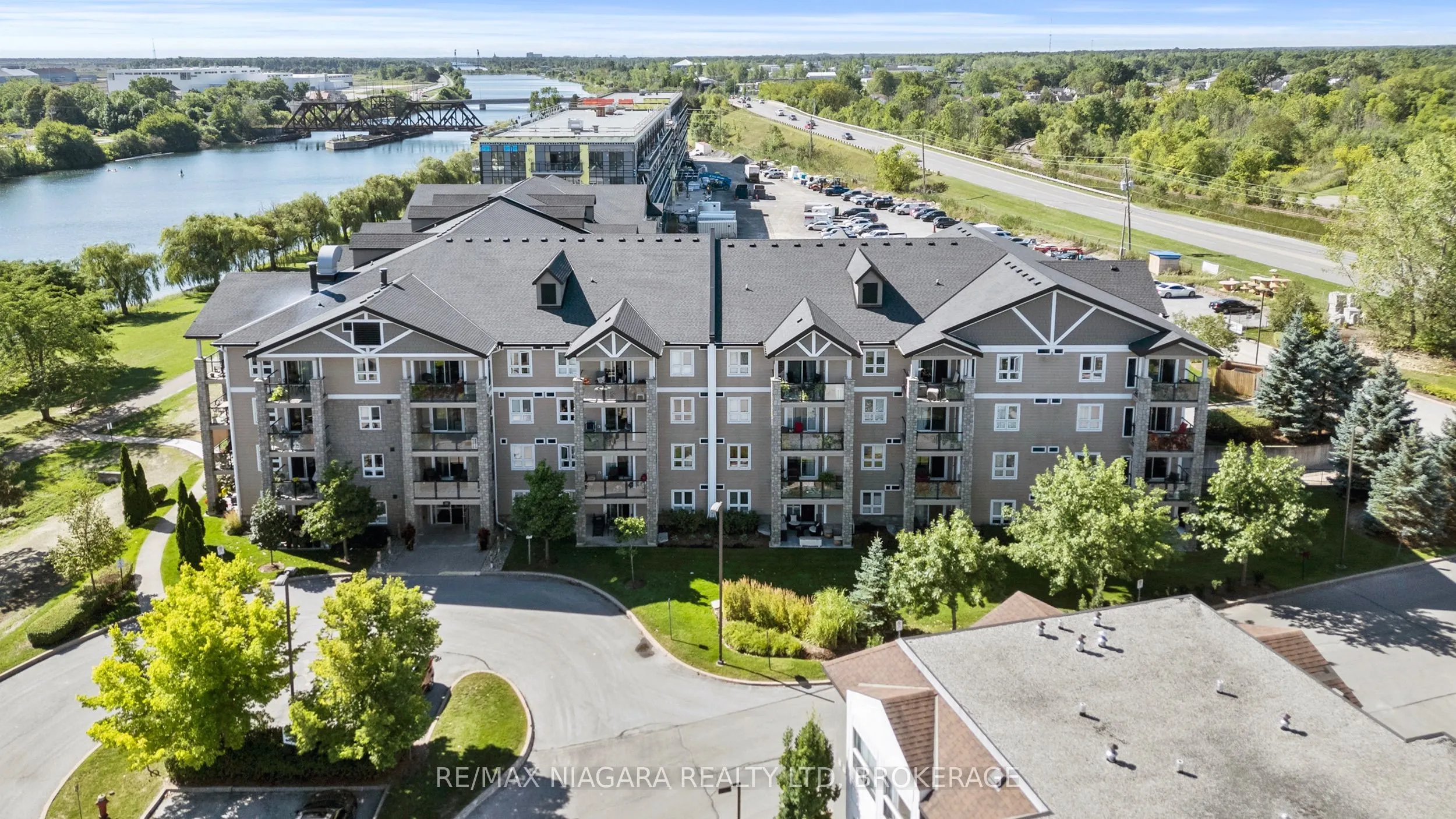 330 PRINCE CHARLES Drive, #1304