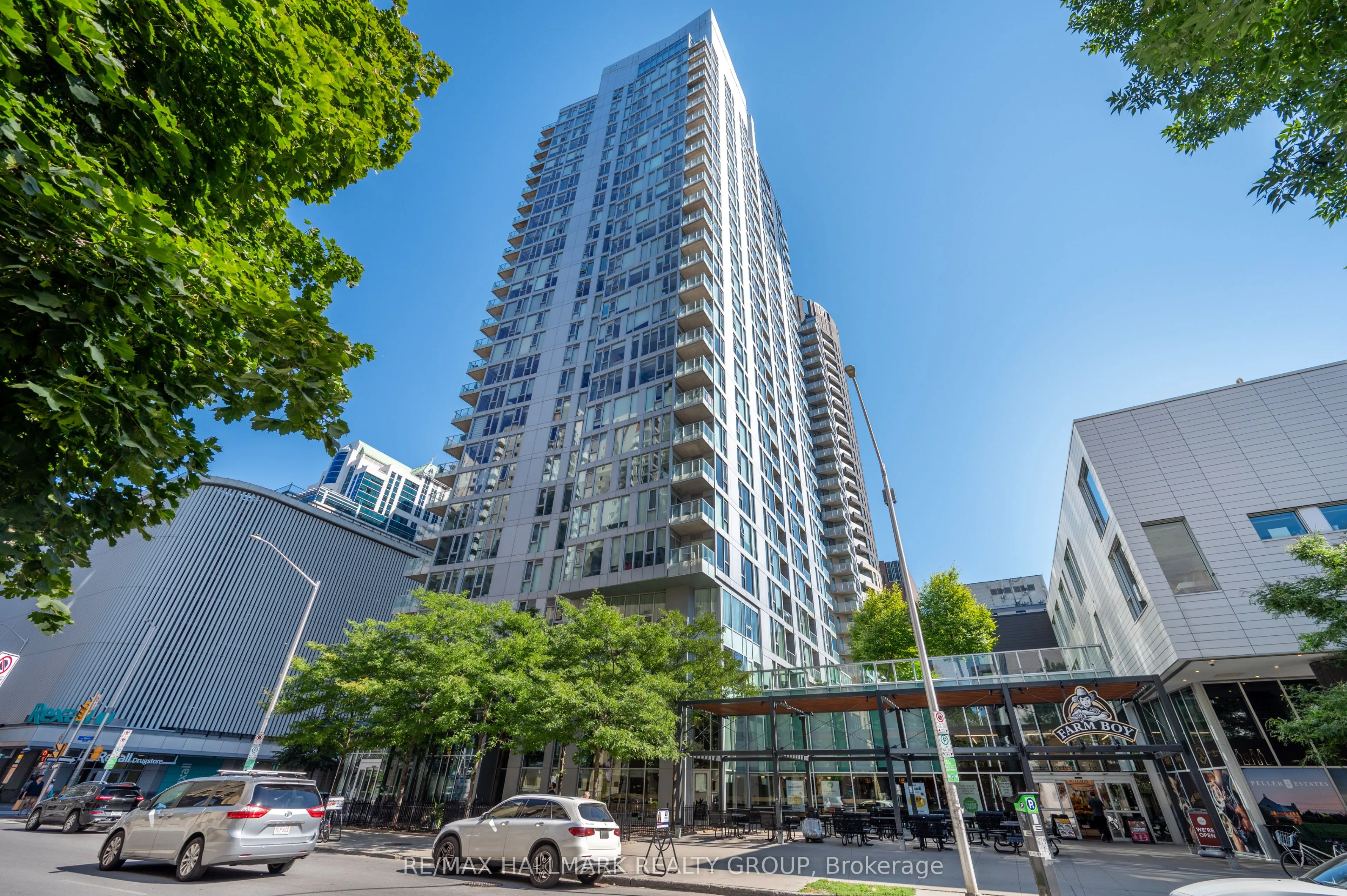179 Metcalfe Street, #1904