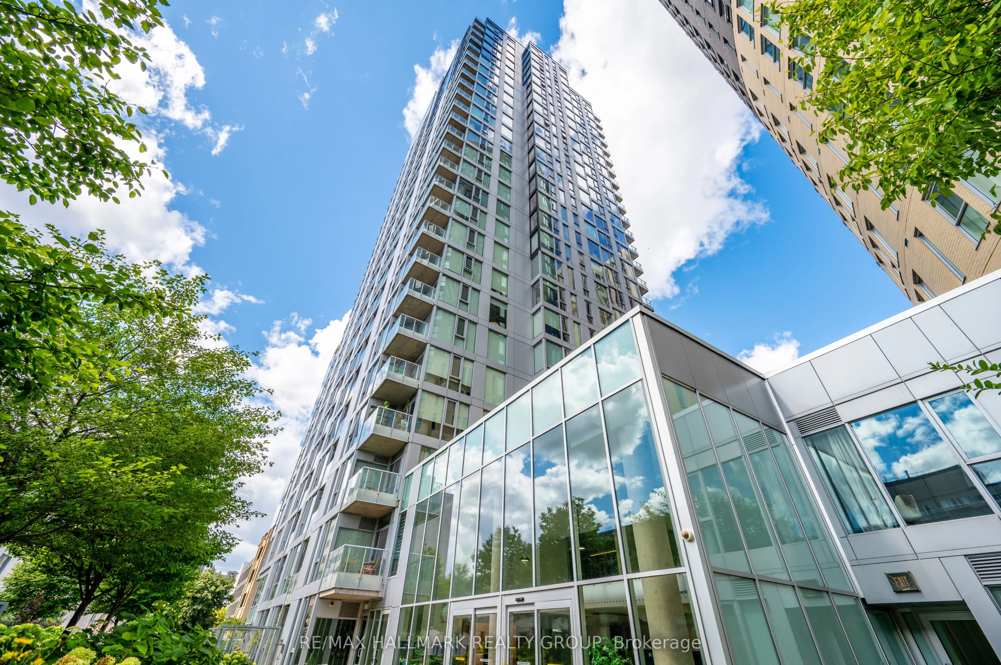 179 Metcalfe Street, #1904