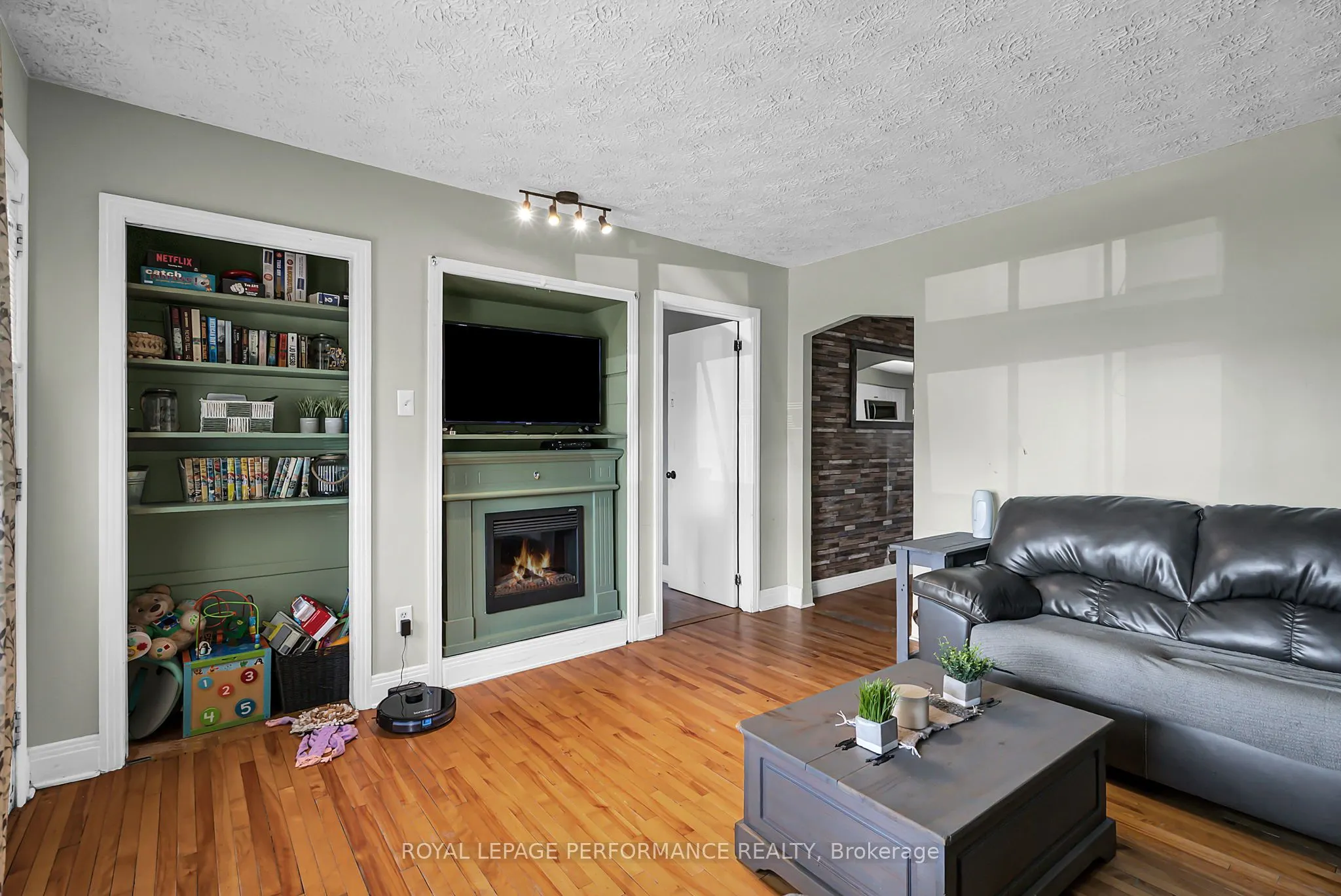 409 Belmont Street