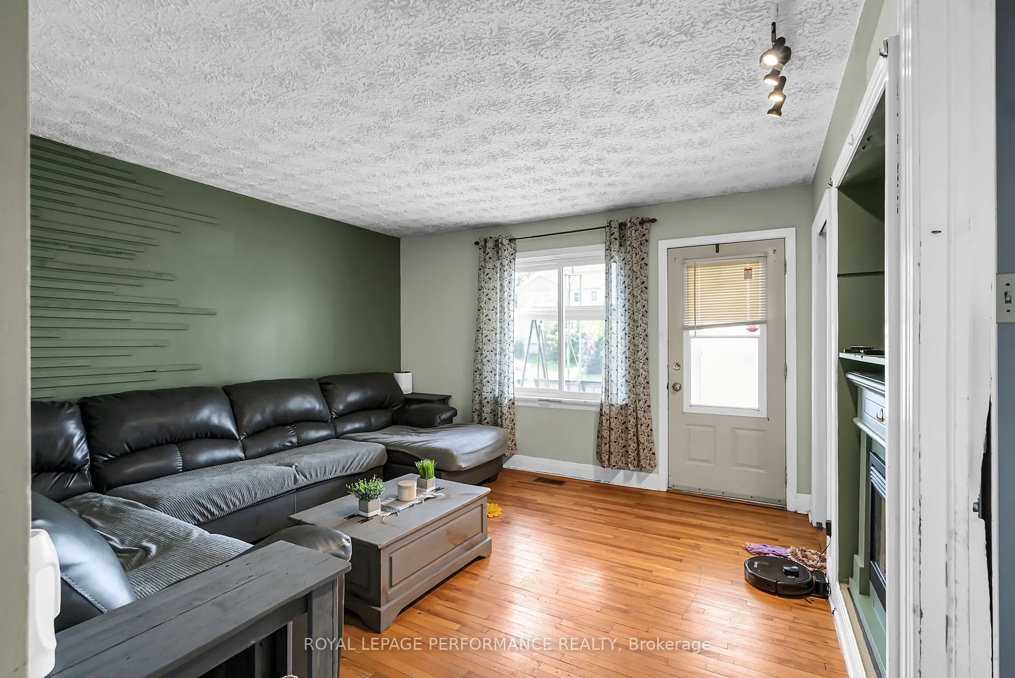 409 Belmont Street