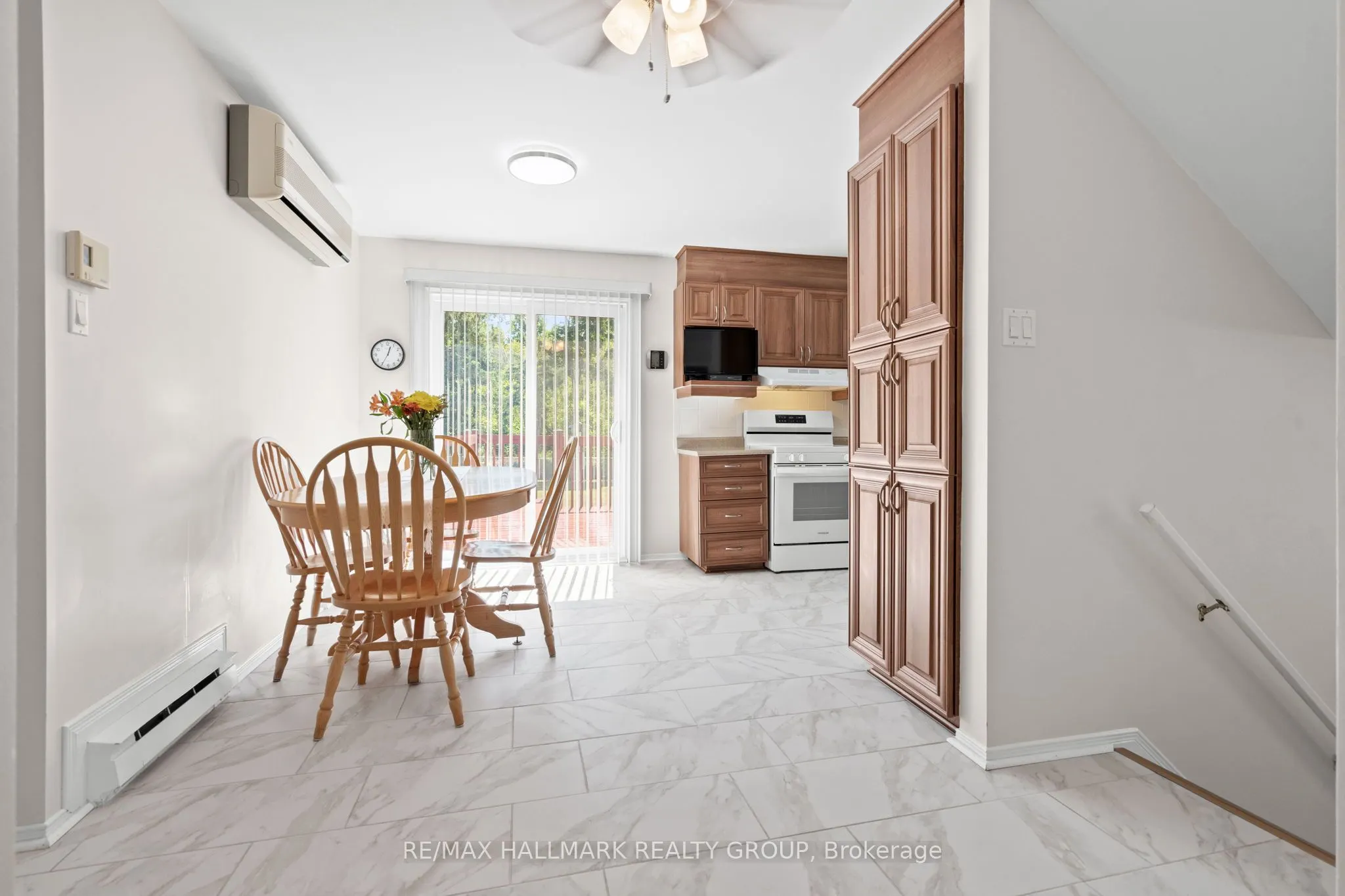 840 Du Golf Road