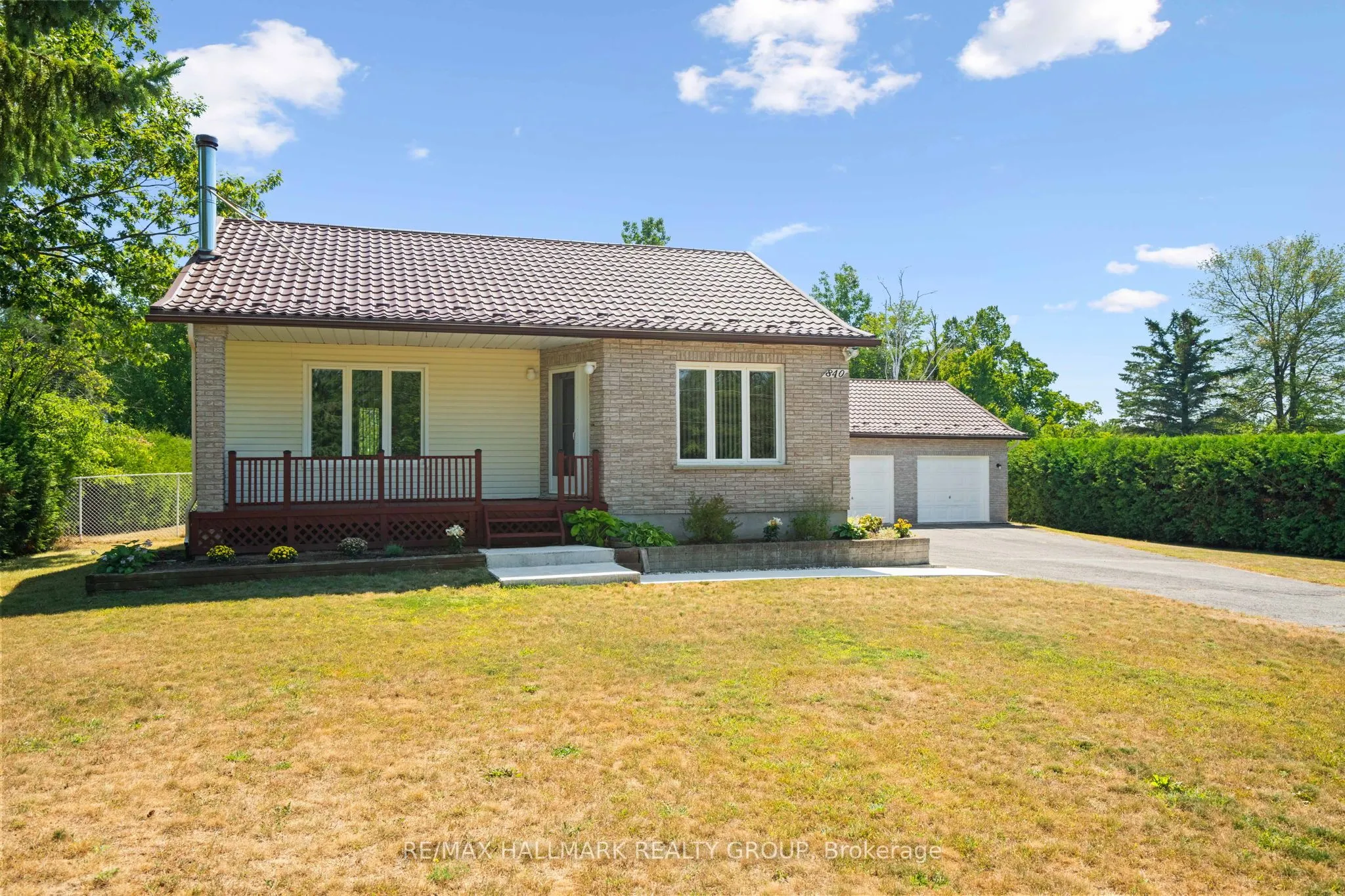 840 Du Golf Road