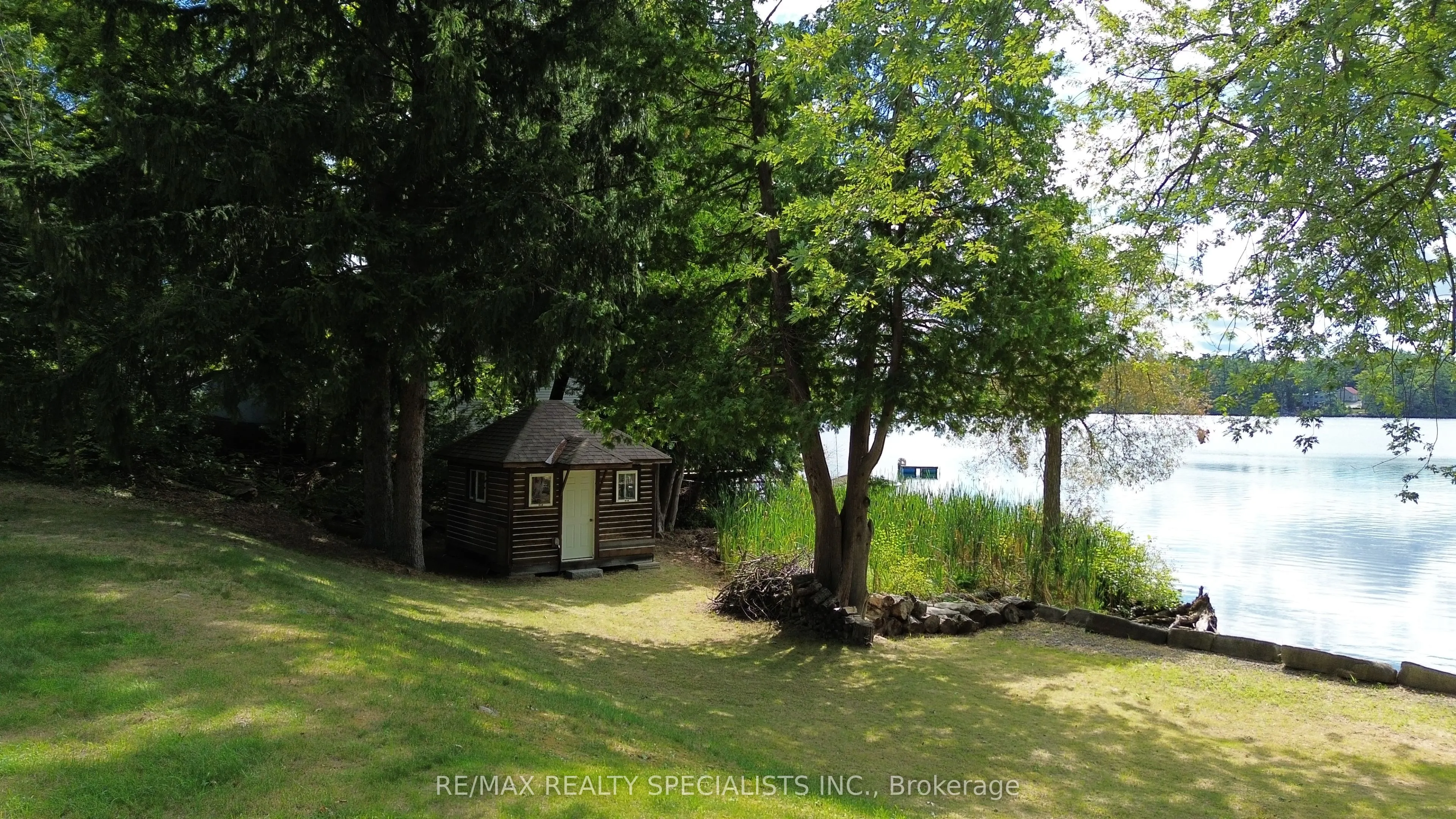 84 Cliff Way