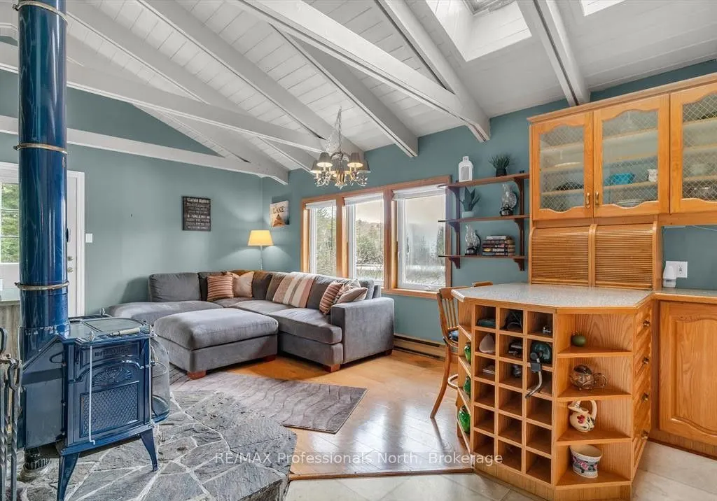 1014 Twilight Close Court