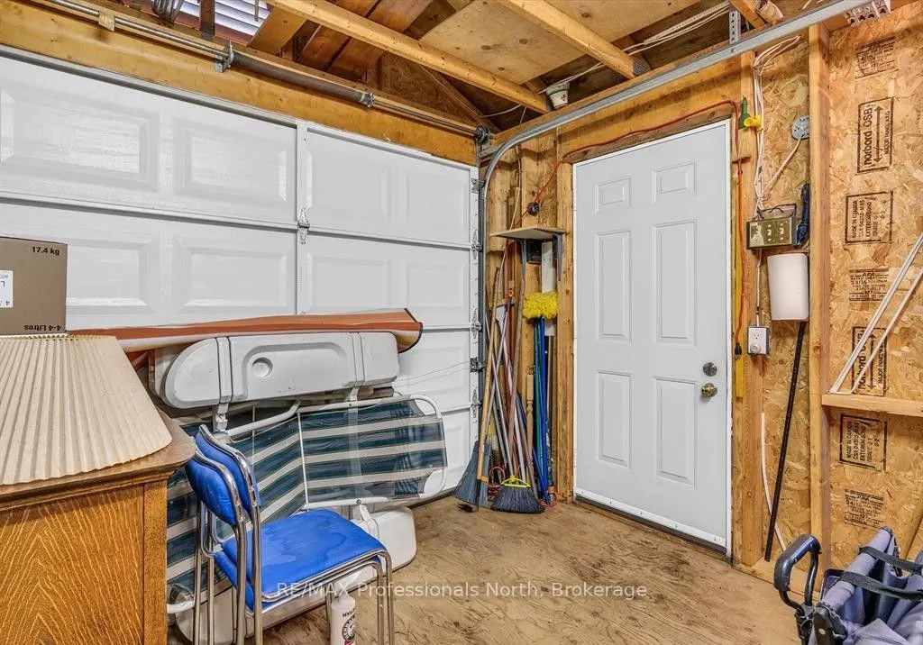 1014 Twilight Close Court