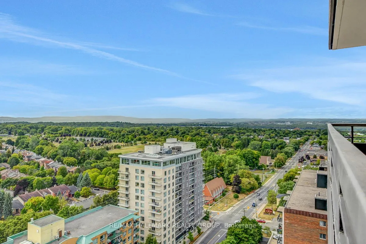 505 St Laurent Boulevard, #1902