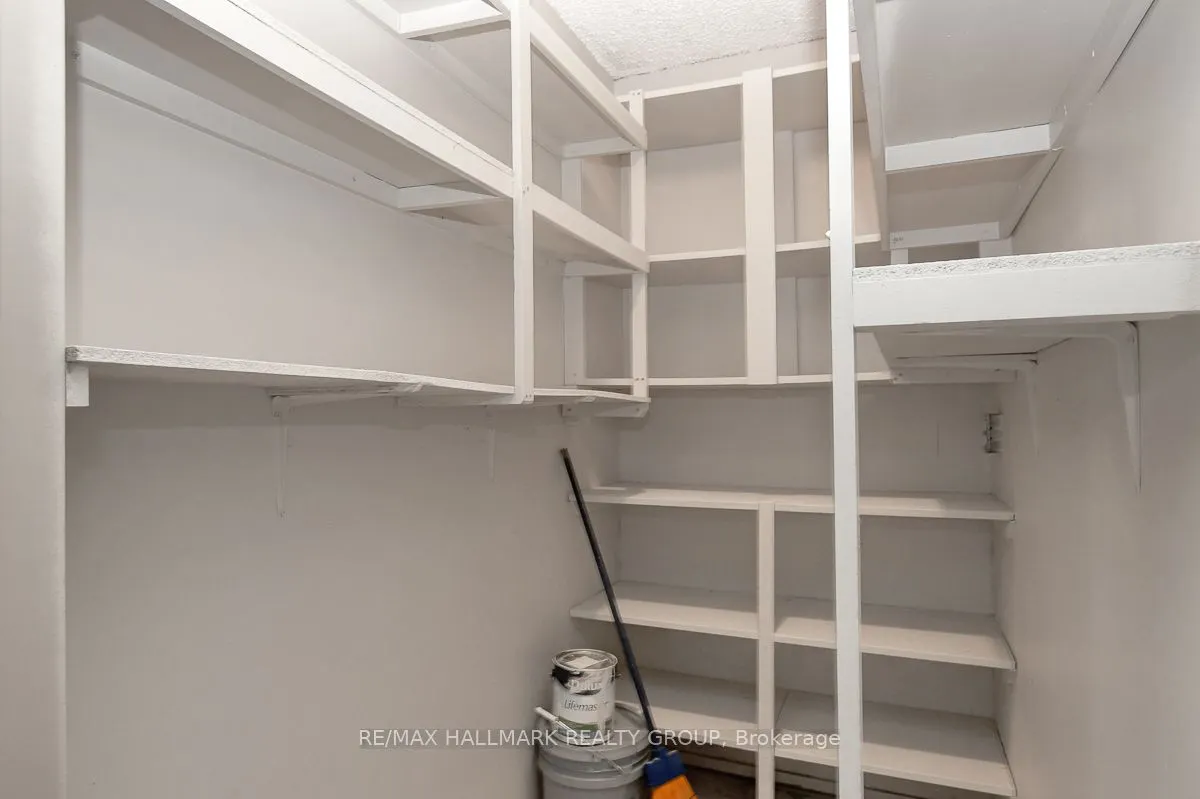 505 St Laurent Boulevard, #1902