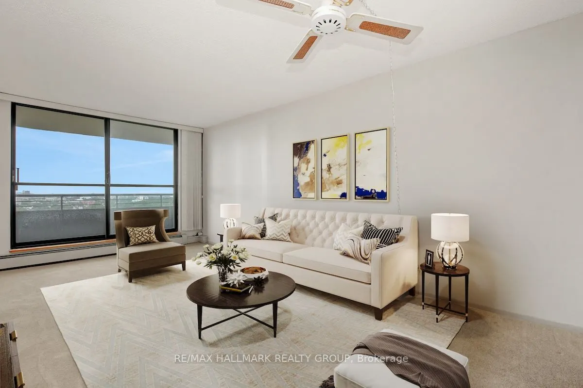 505 St Laurent Boulevard, #1902