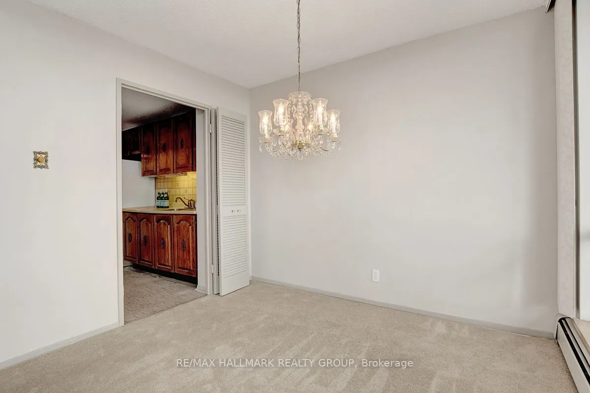 505 St Laurent Boulevard, #1902