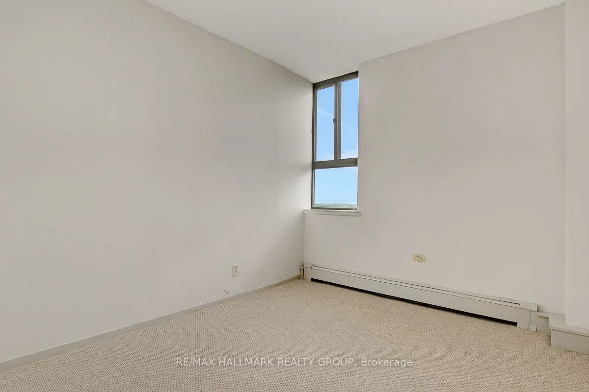 505 St Laurent Boulevard, #1902